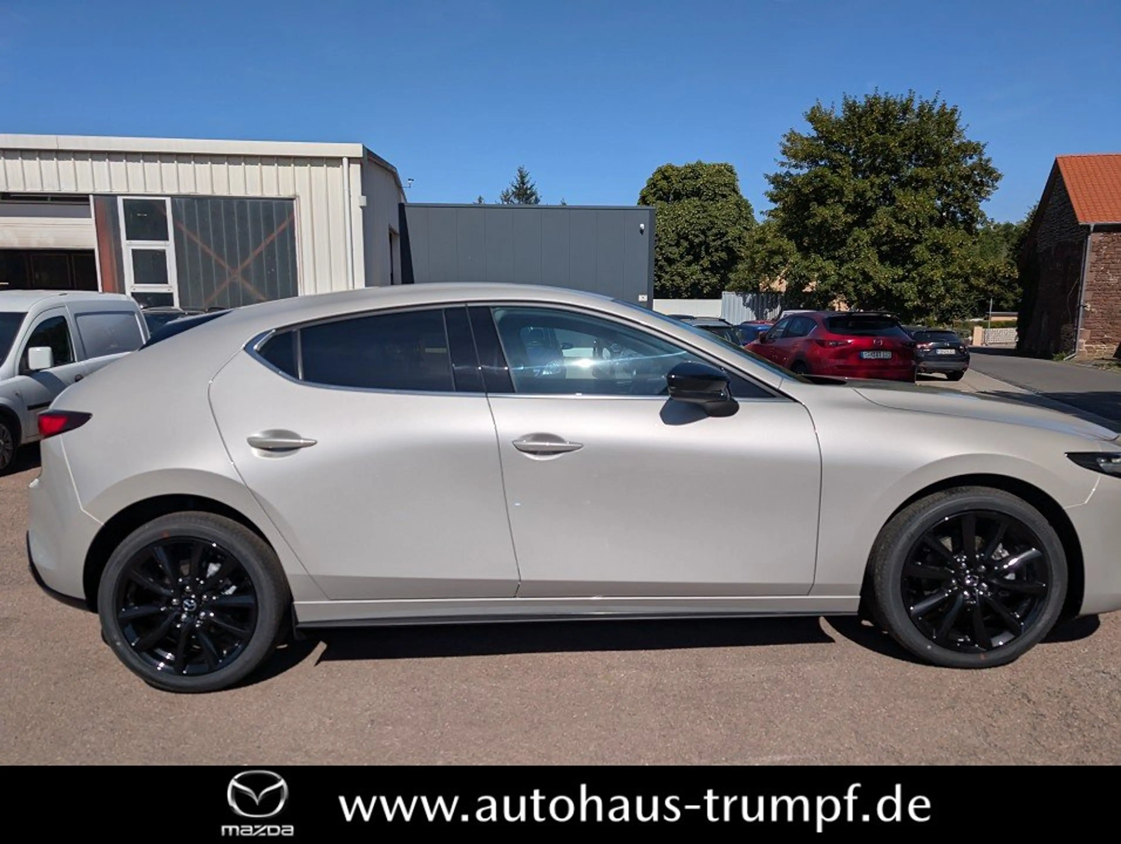 Mazda 3 2.5L e-SKYACTIV G 140ps — photo 6