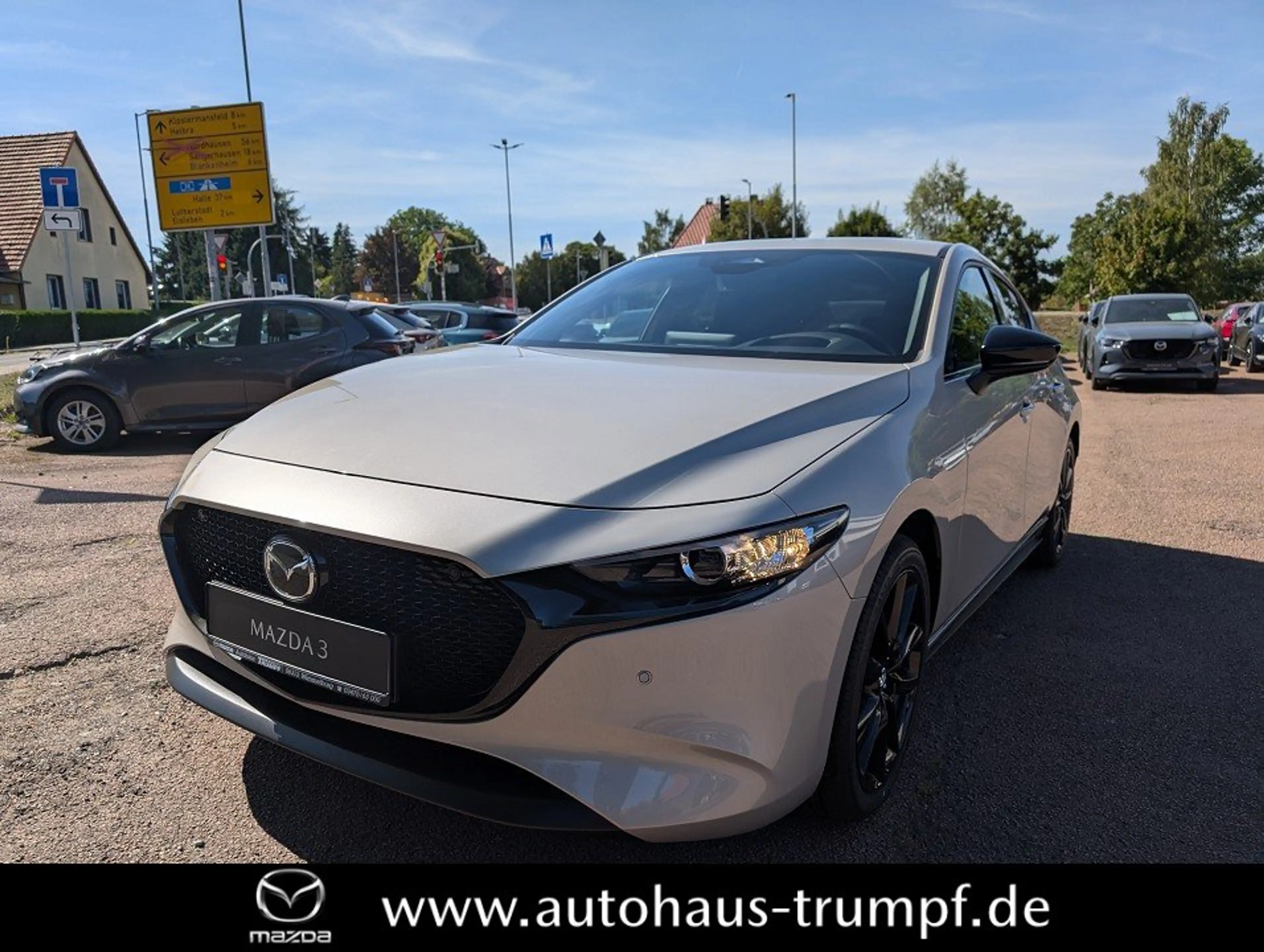 Mazda 3 2.5L e-SKYACTIV G 140ps — photo 8