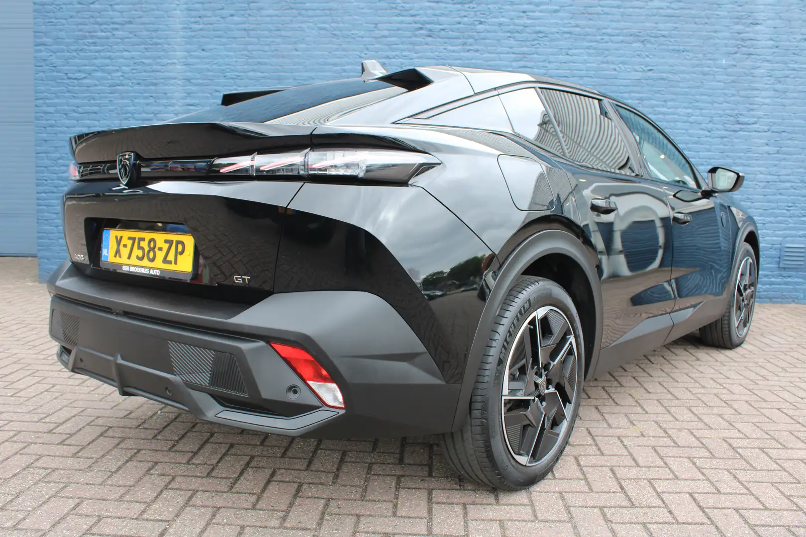 Peugeot 408 1.2 PureTech GT 130 EAT8 | Automaat | Navigatie | Zwart - 2