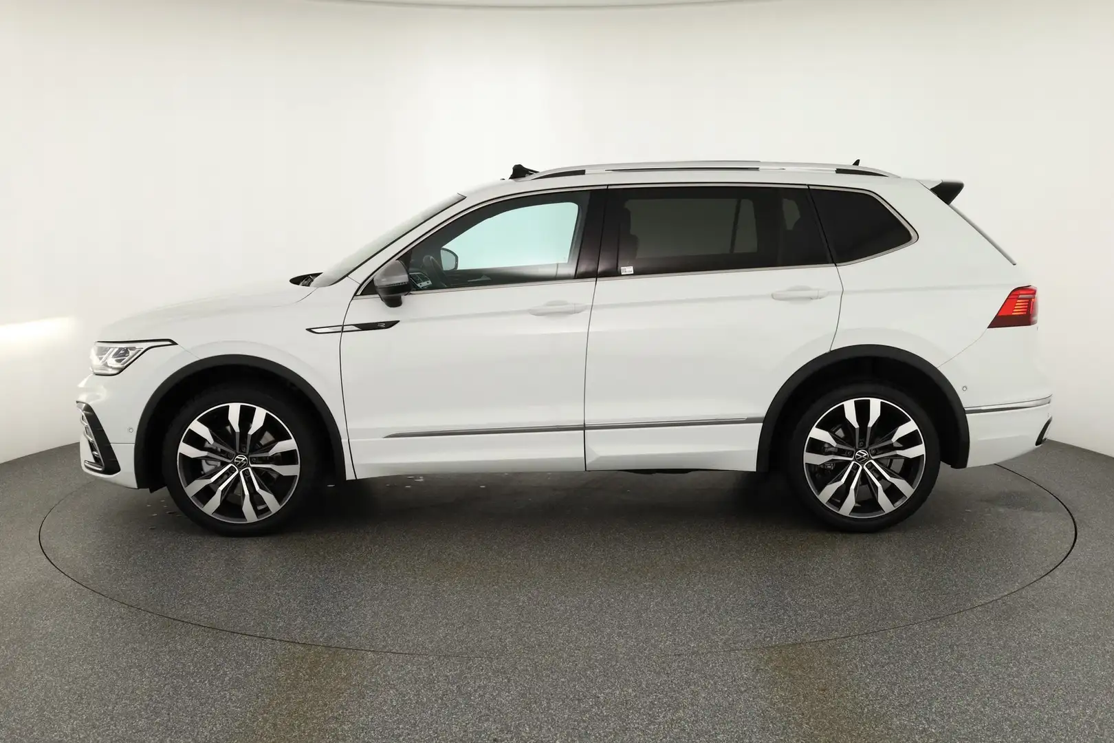 Volkswagen Tiguan Allspace 2.0 TDI 4M R-Line H&K DCC AHK Weiß - 2