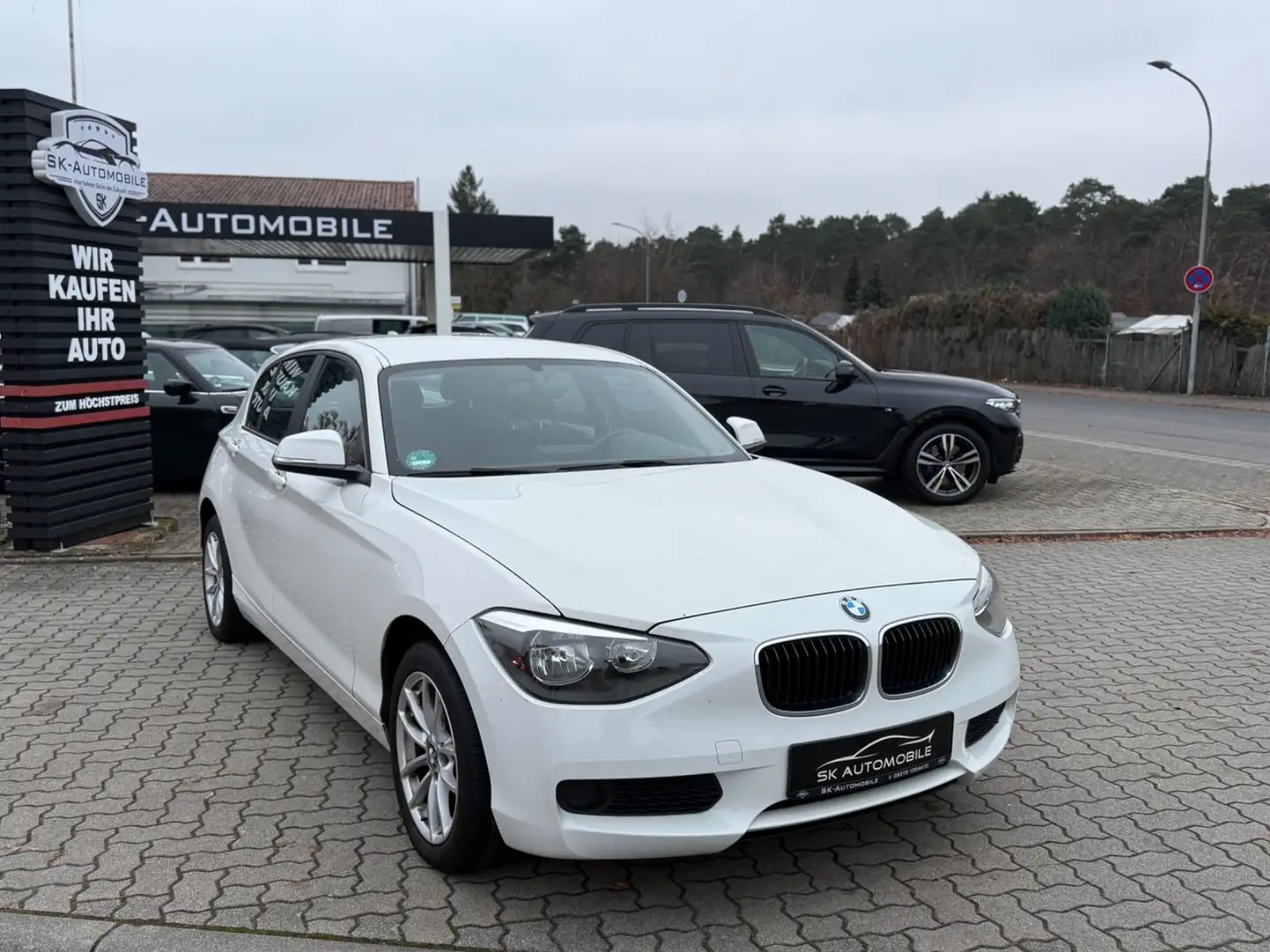 BMW 114 i Limousine SHZG-PDC-TEMPOMAT-START&STOPP Blanco - 1