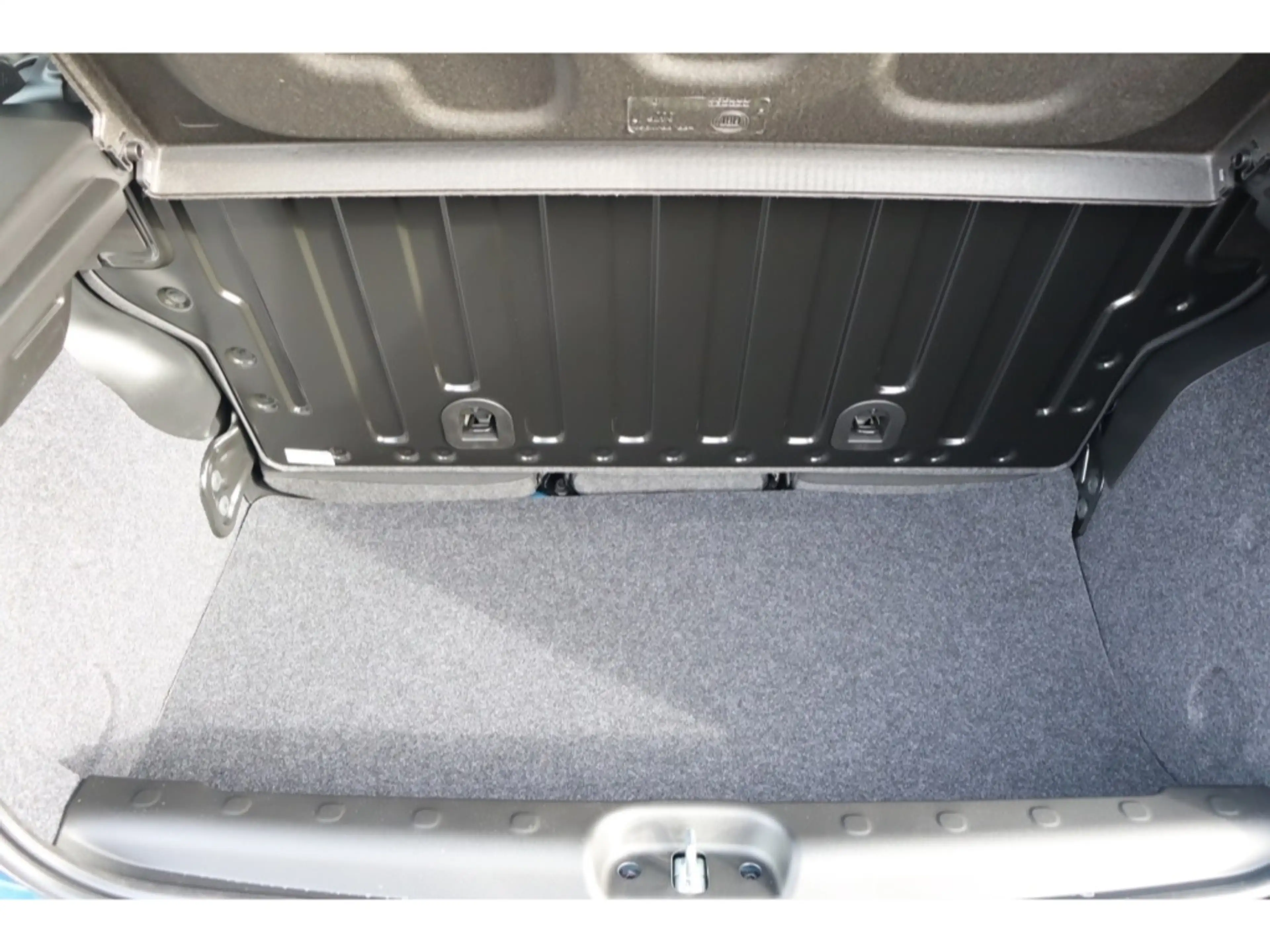 Fiat New Panda PANDA ICON HYBRID 1.0 GSE 65PS PDC RADIO 5-SITZER — photo 13