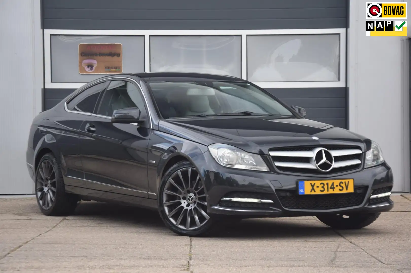 Mercedes-Benz C 250 Coupé Noir - 1