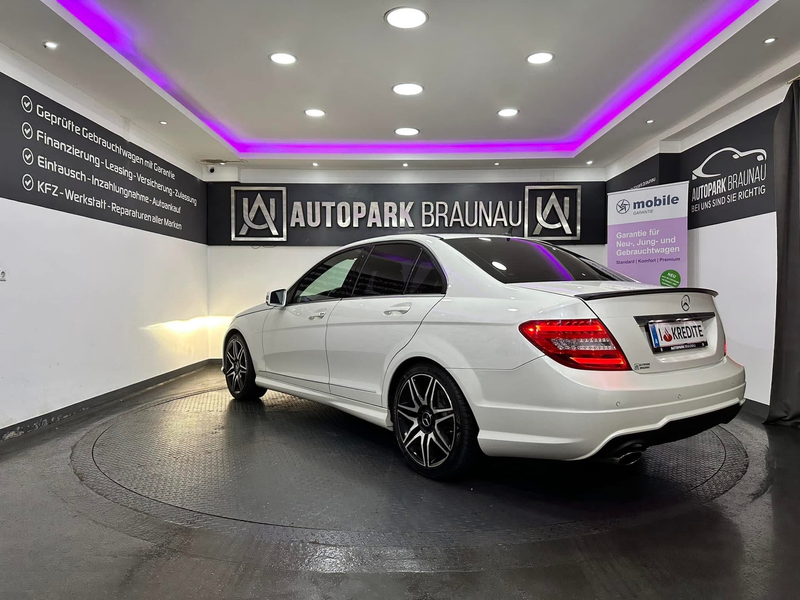 Mercedes-Benz C 250 CGI AMG-LINE PLUS Aut. *DESIGNO*H&K*MEMORY* — photo 4