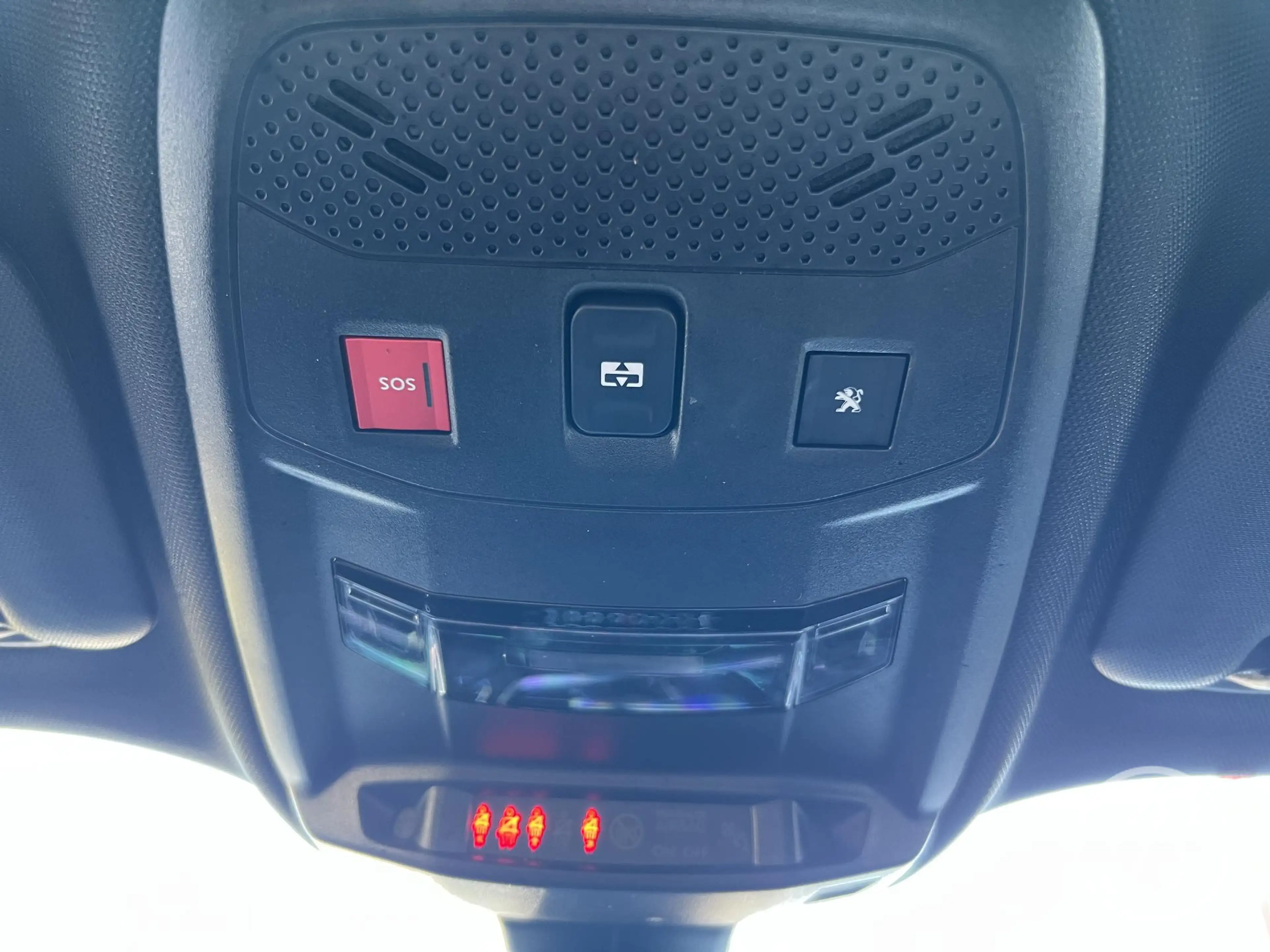 Peugeot 2008 1.2 Turbo 130 pk GT Pack | Panoramadak — photo 49