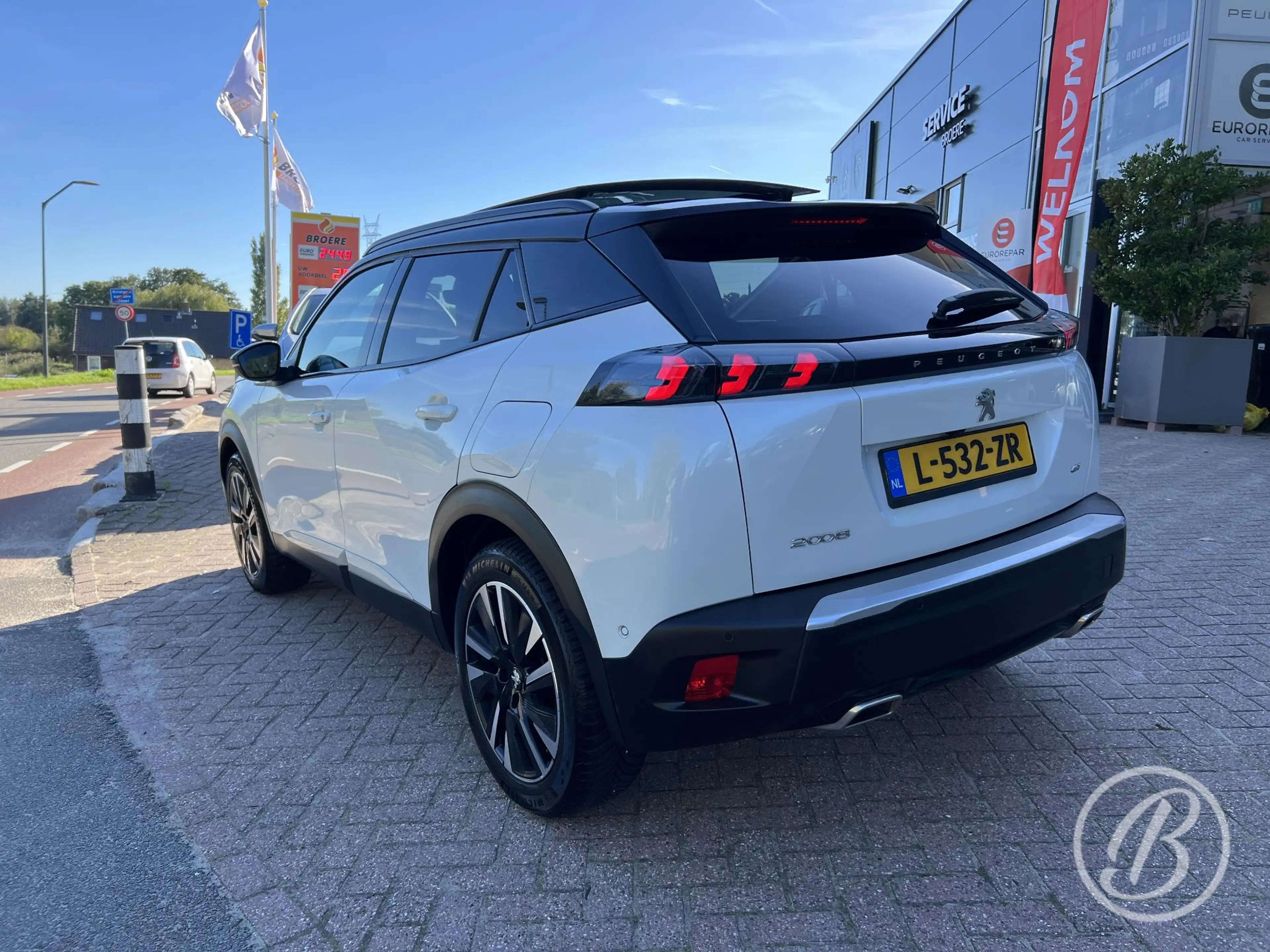 Peugeot 2008 1.2 Turbo 130 pk GT Pack | Panoramadak — photo 3