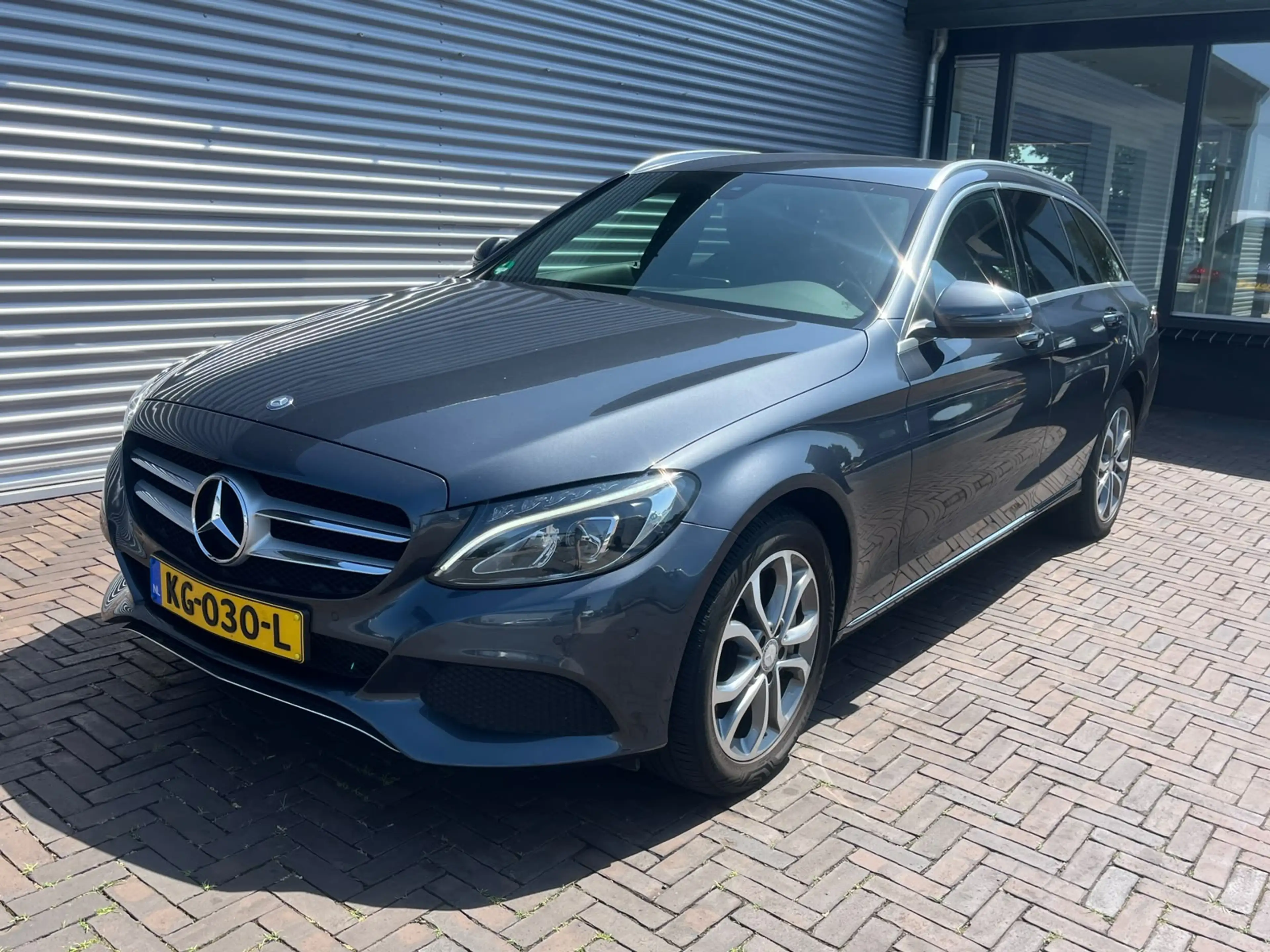 Mercedes-Benz C 350 Estate e Lease Edition — photo 8