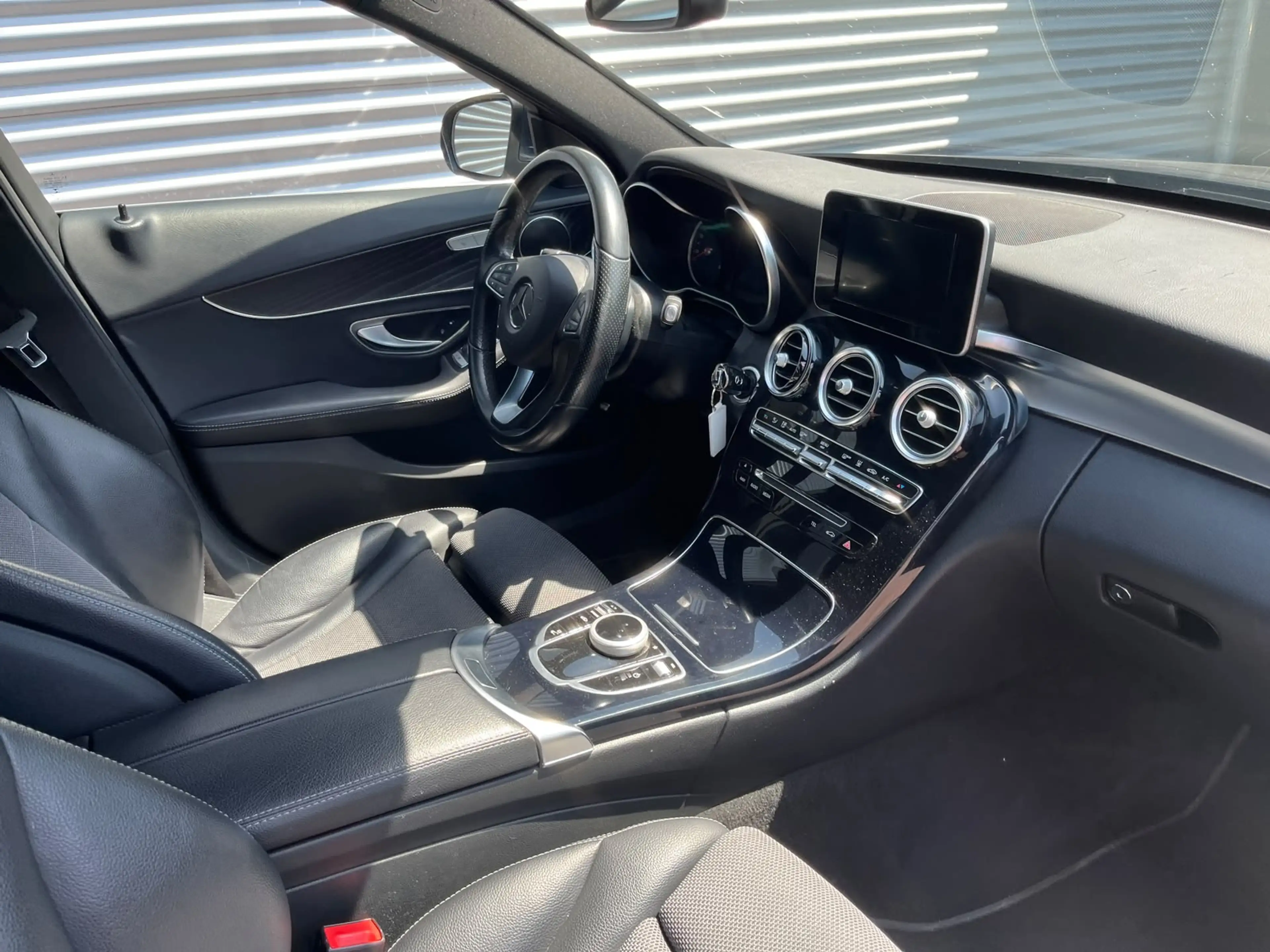 Mercedes-Benz C 350 Estate e Lease Edition — photo 11