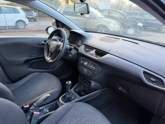 Opel Corsa view 10