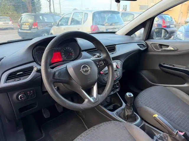 Opel Corsa view 12