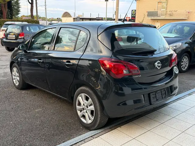 Opel Corsa view 4