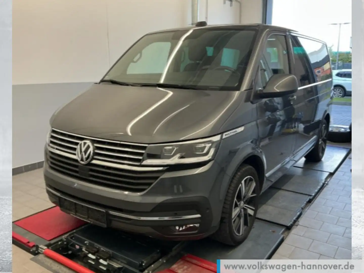 Volkswagen T6.1 Multivan 2.0 TDI DSG 4M Generation SIX Navi Grau - 1