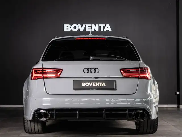 Audi RS6 view 10