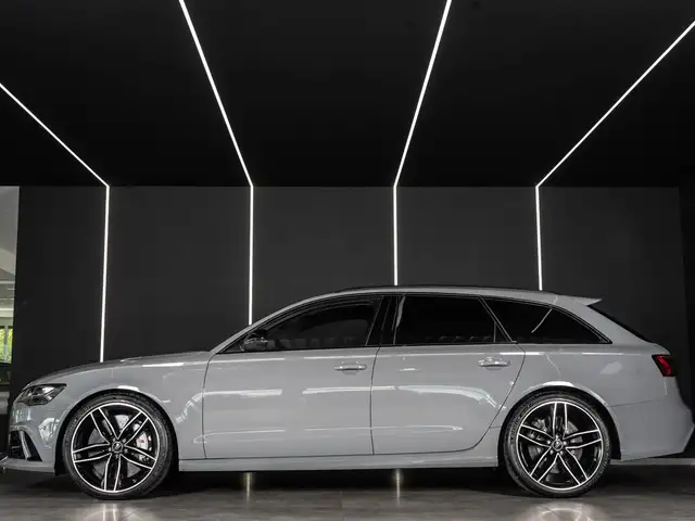 Audi RS6 view 8