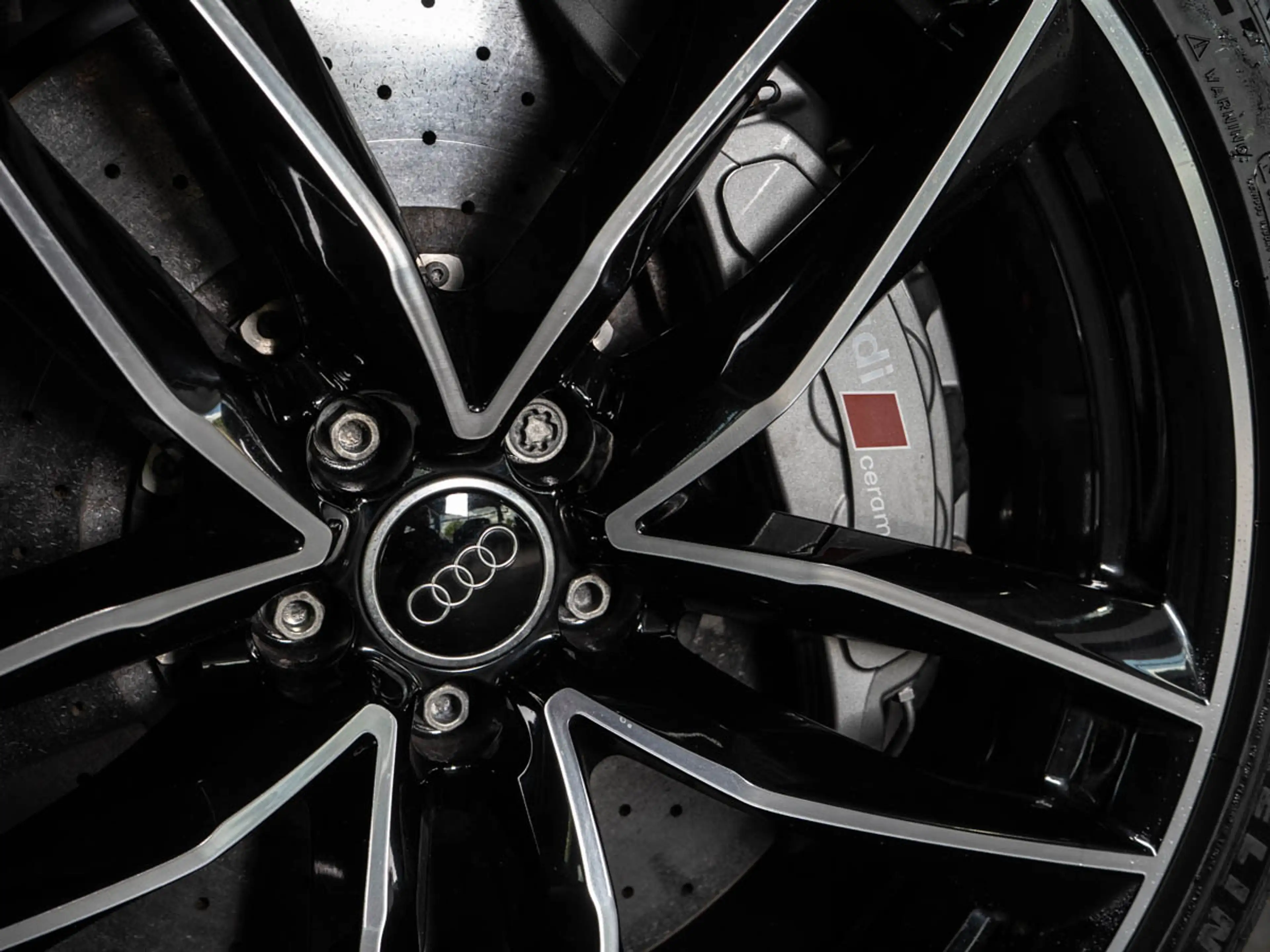 Audi RS6 Performance  *AKRAPOVIC*KERAMIK*BOSE*NARDO* — photo 7