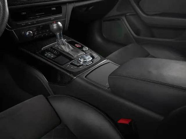 Audi RS6 view 25