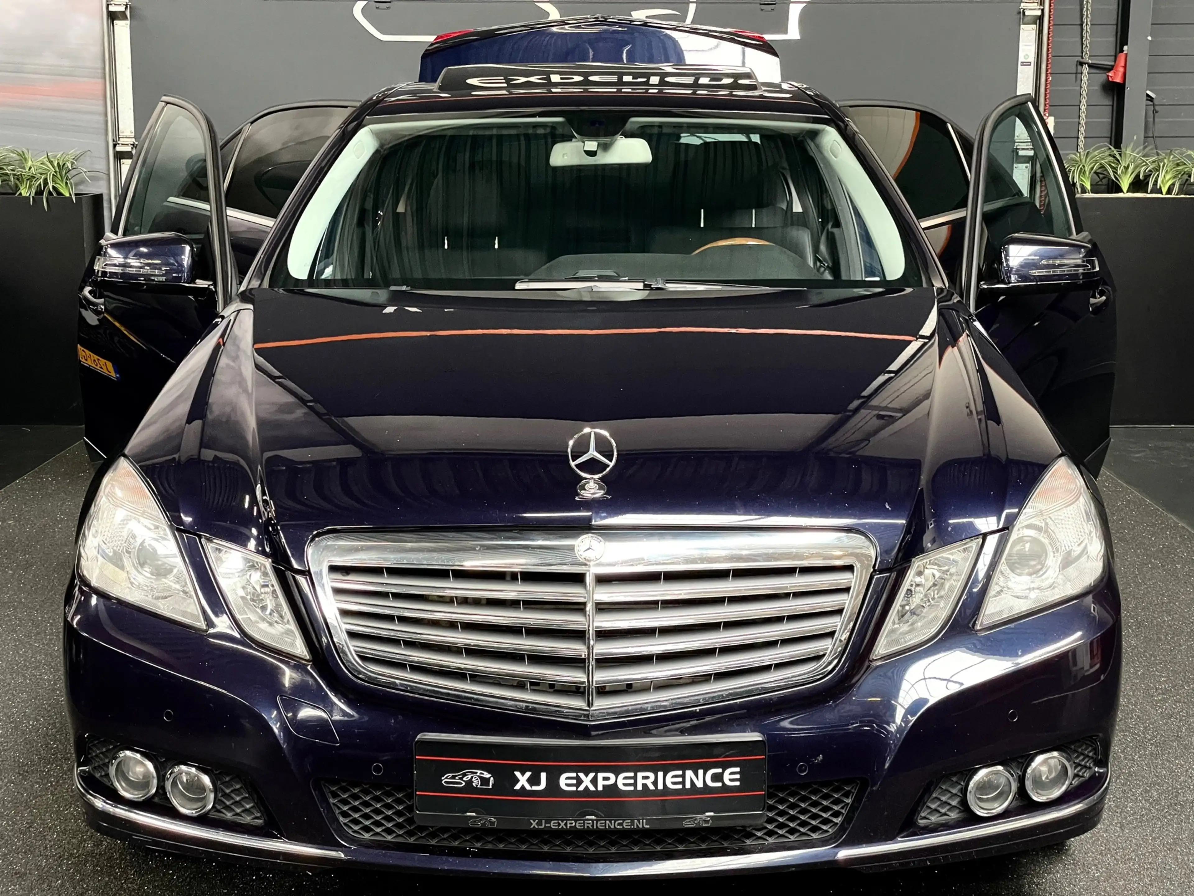 Mercedes-Benz E 350 CGI Elegance 292 PK/GLASDAK/NAVI/19'VELGEN/CAMERA
