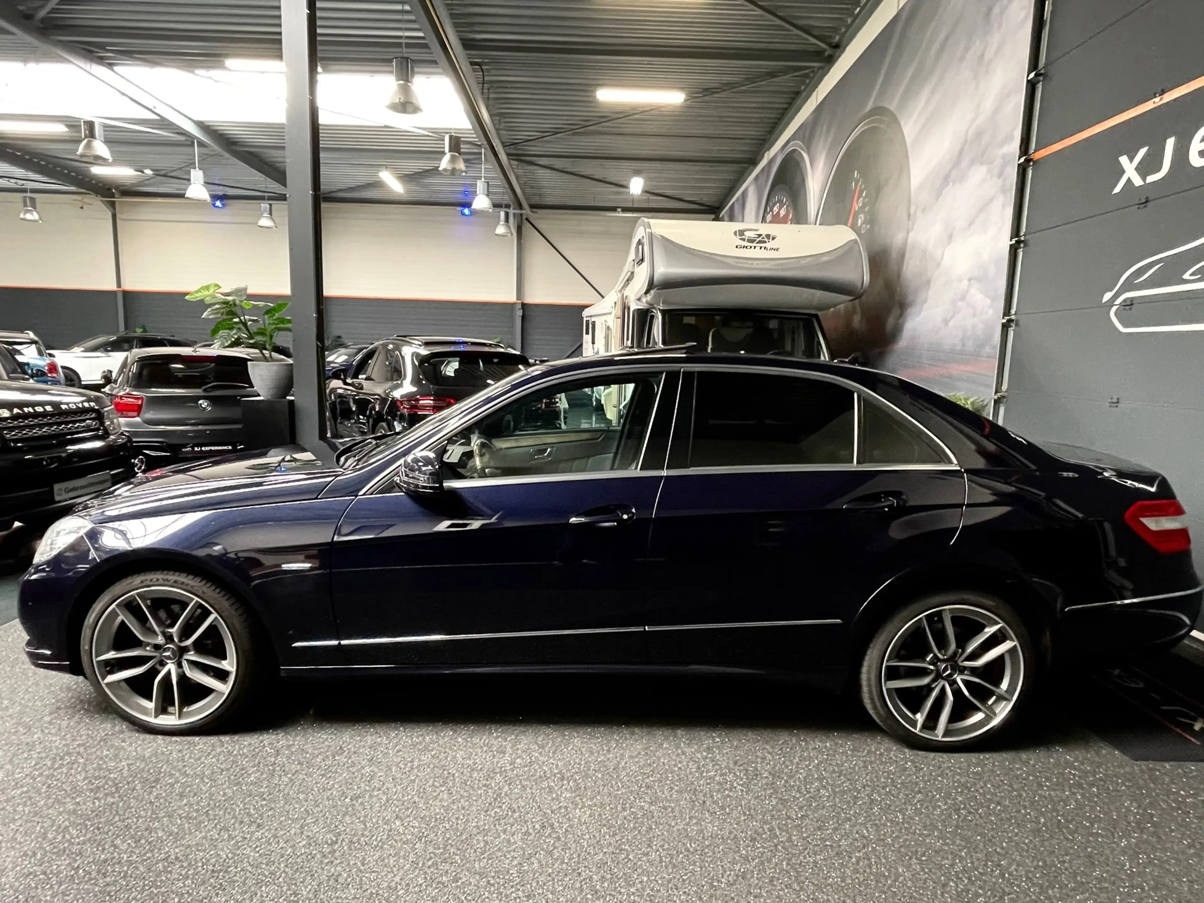 Mercedes-Benz E 350 CGI Elegance 292 PK/GLASDAK/NAVI/19'VELGEN/CAMERA — photo 6