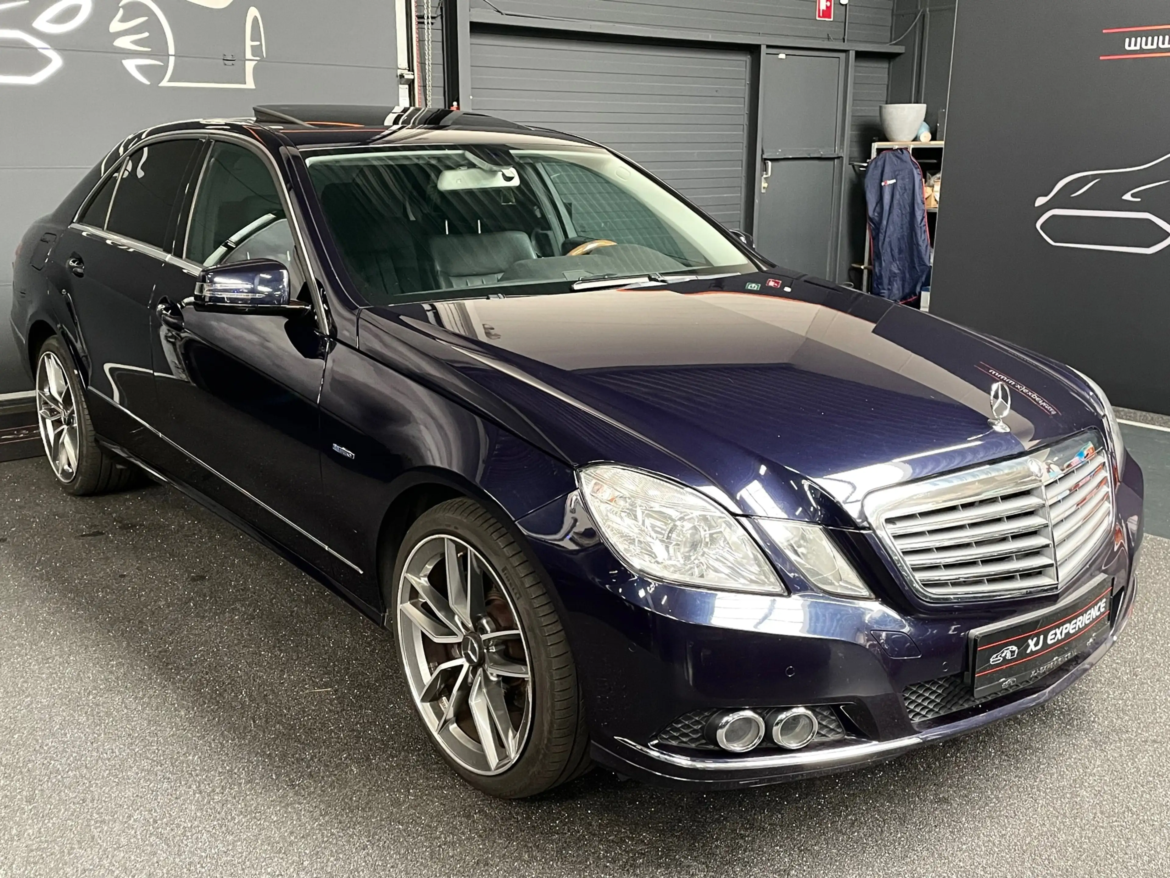 Mercedes-Benz E 350 CGI Elegance 292 PK/GLASDAK/NAVI/19'VELGEN/CAMERA — photo 2