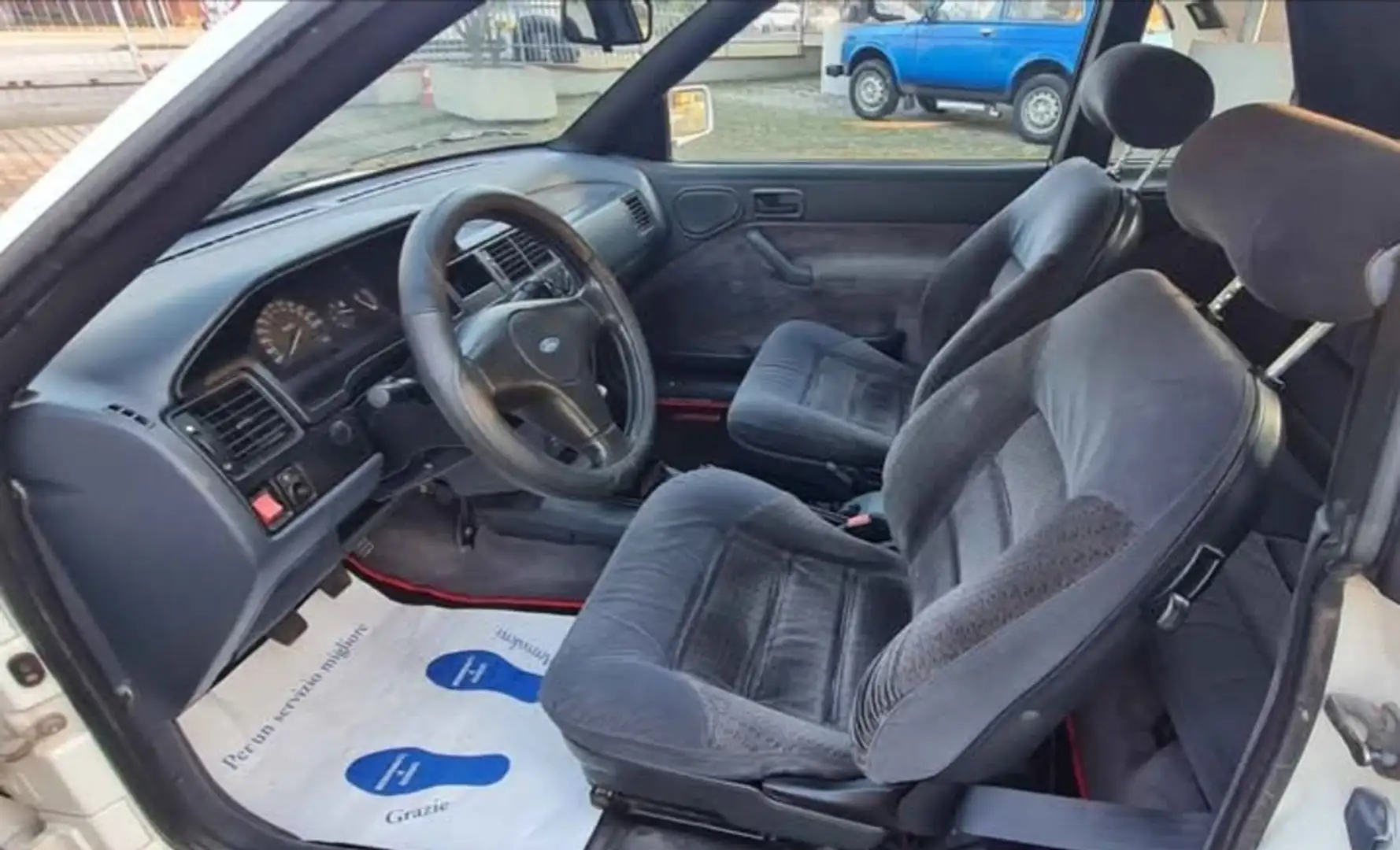 Ford Escort Escort Cabrio 1.6i XR3 Special Bianco - 2