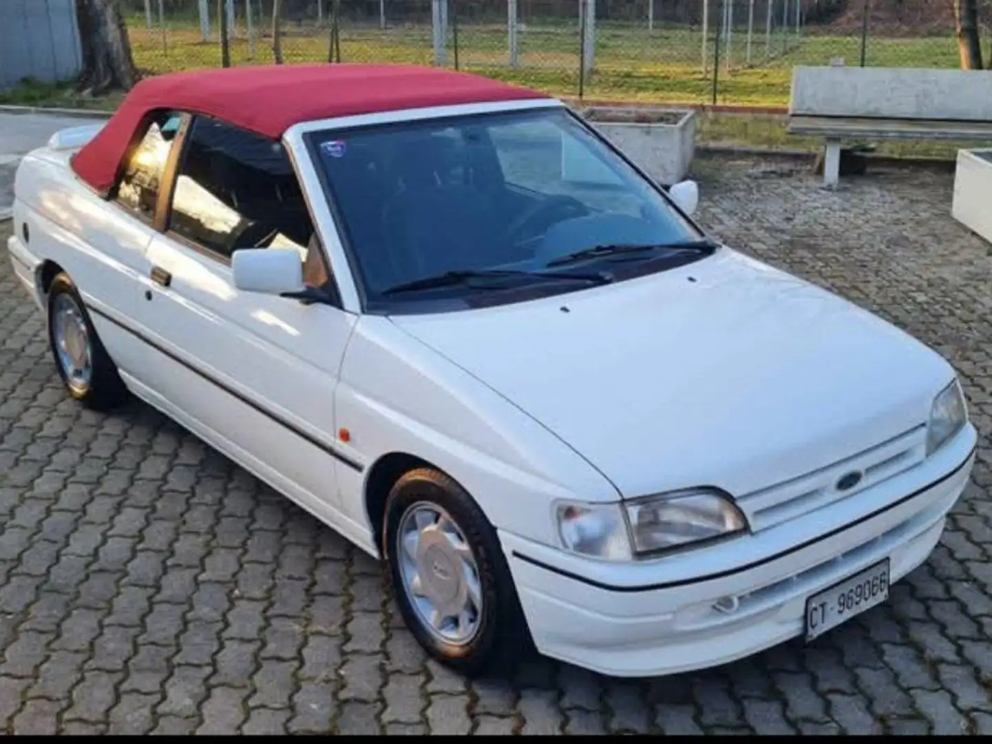 Ford Escort Escort Cabrio 1.6i XR3 Special Bianco - 1