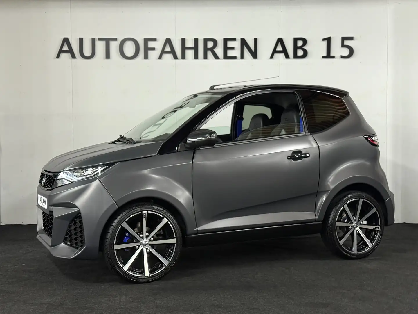 Aixam City GTO Sport, CarPlay, RFK, Pioneer, LED, Kubota Grau - 1