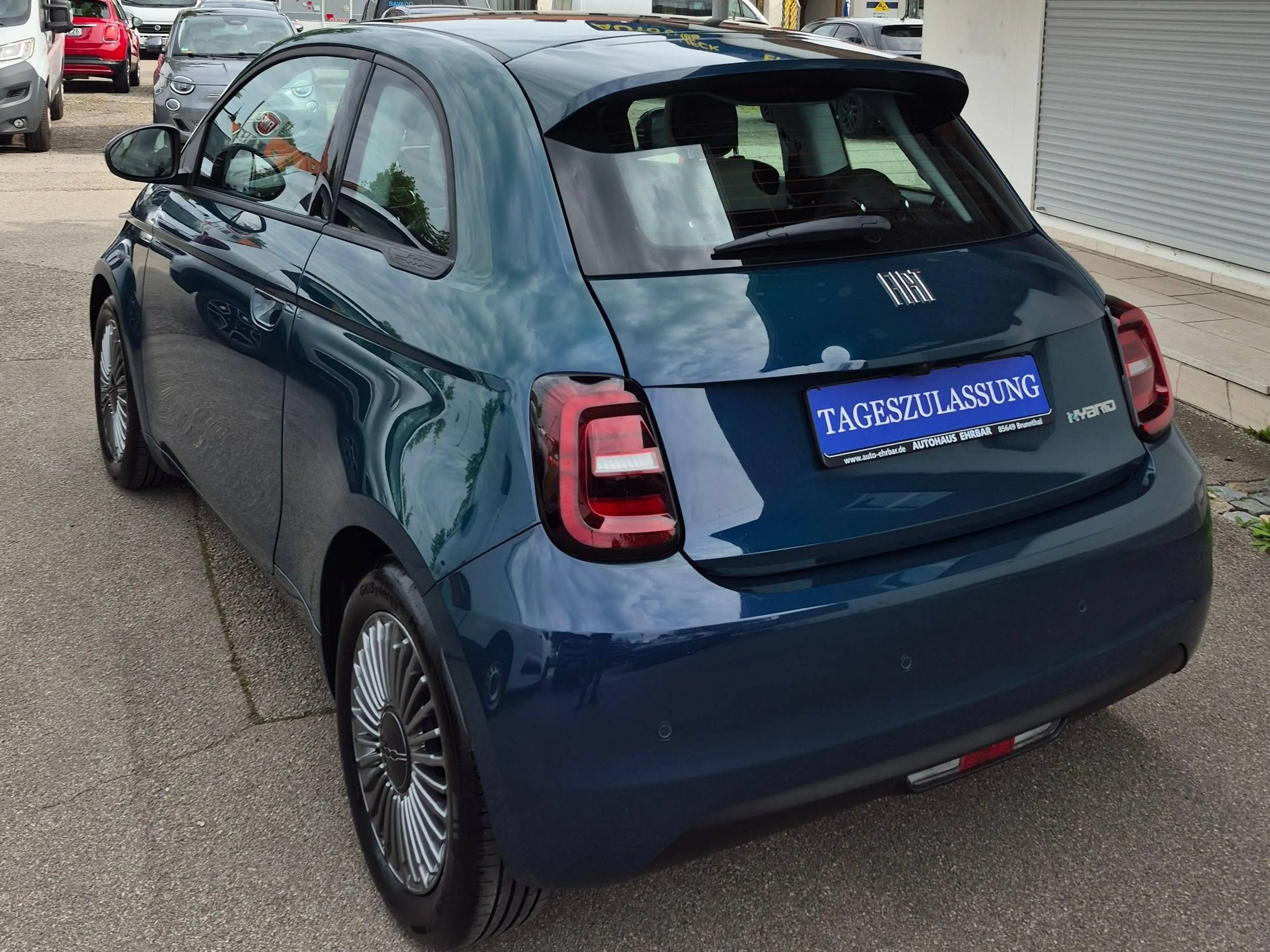Fiat 500 1.0 Hybrid Business, Kamera, CarPlay, Shzg — photo 4