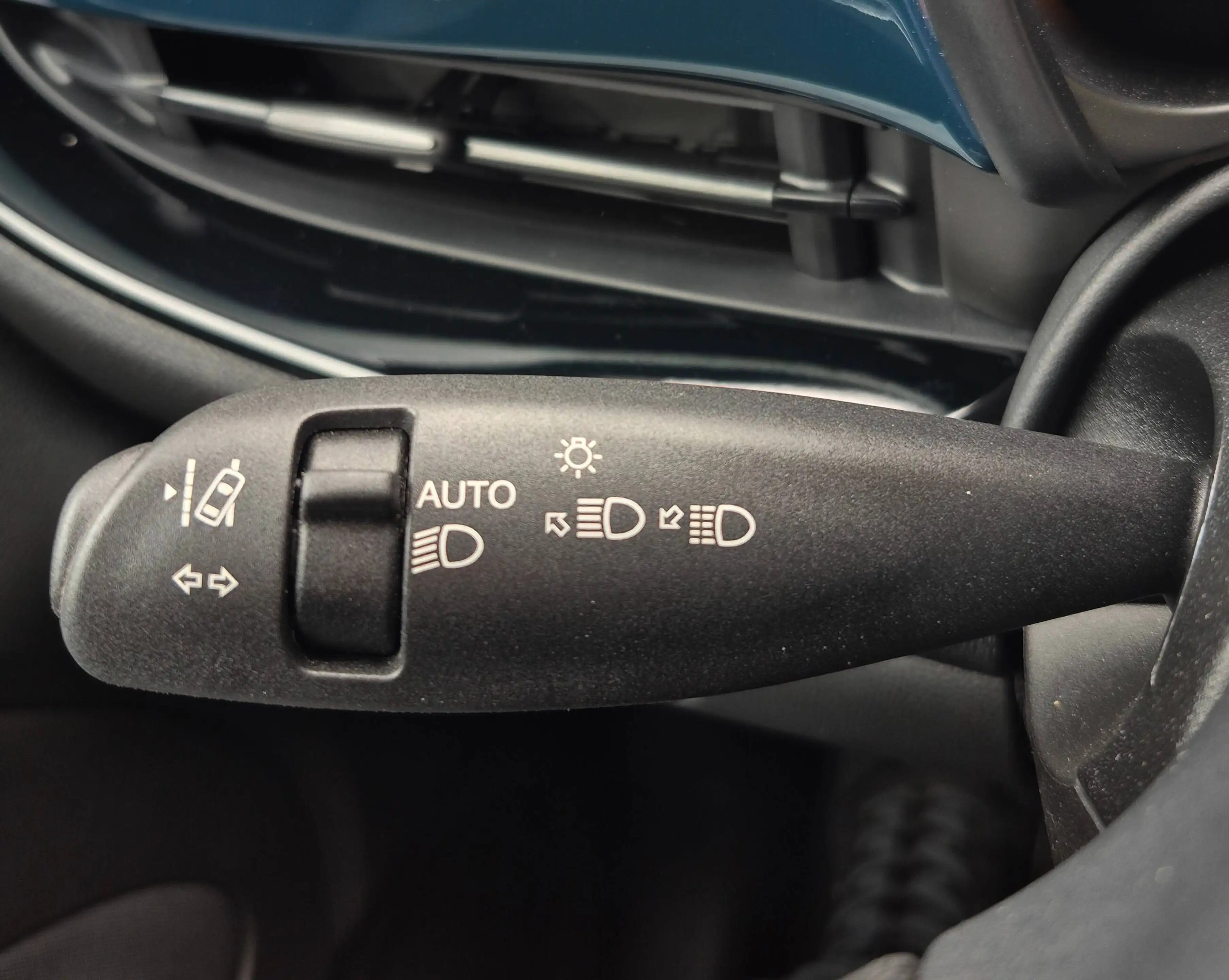 Fiat 500 1.0 Hybrid Business, Kamera, CarPlay, Shzg — photo 15