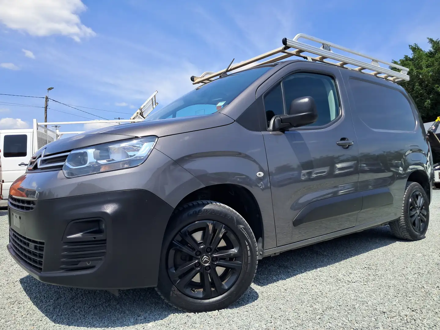 Citroen Berlingo 1.5 *Boite AUTO* Gris - 1