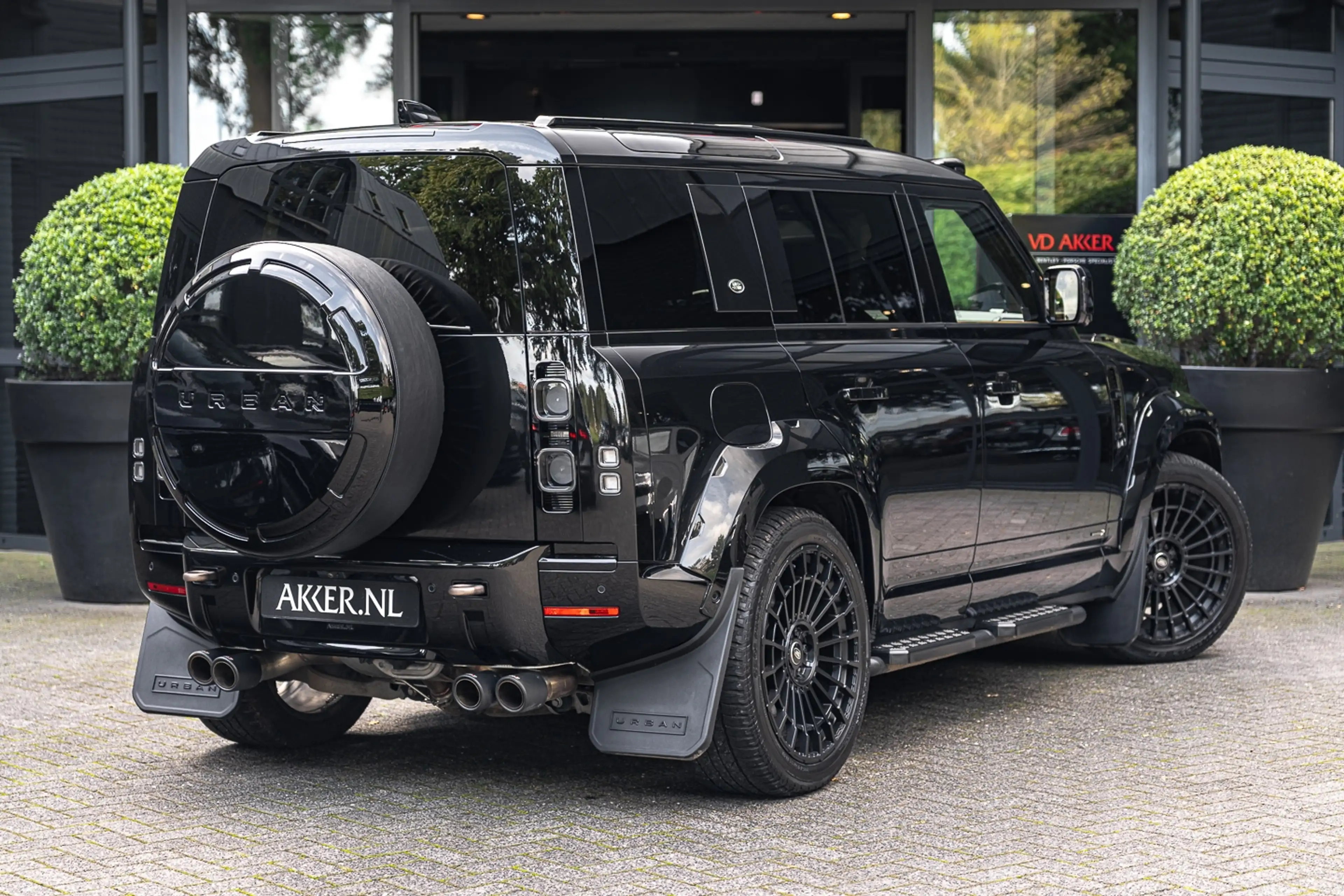 Land Rover Defender LANDROVER 110 P400e X URBAN Widetrack | Head-up | — photo 2