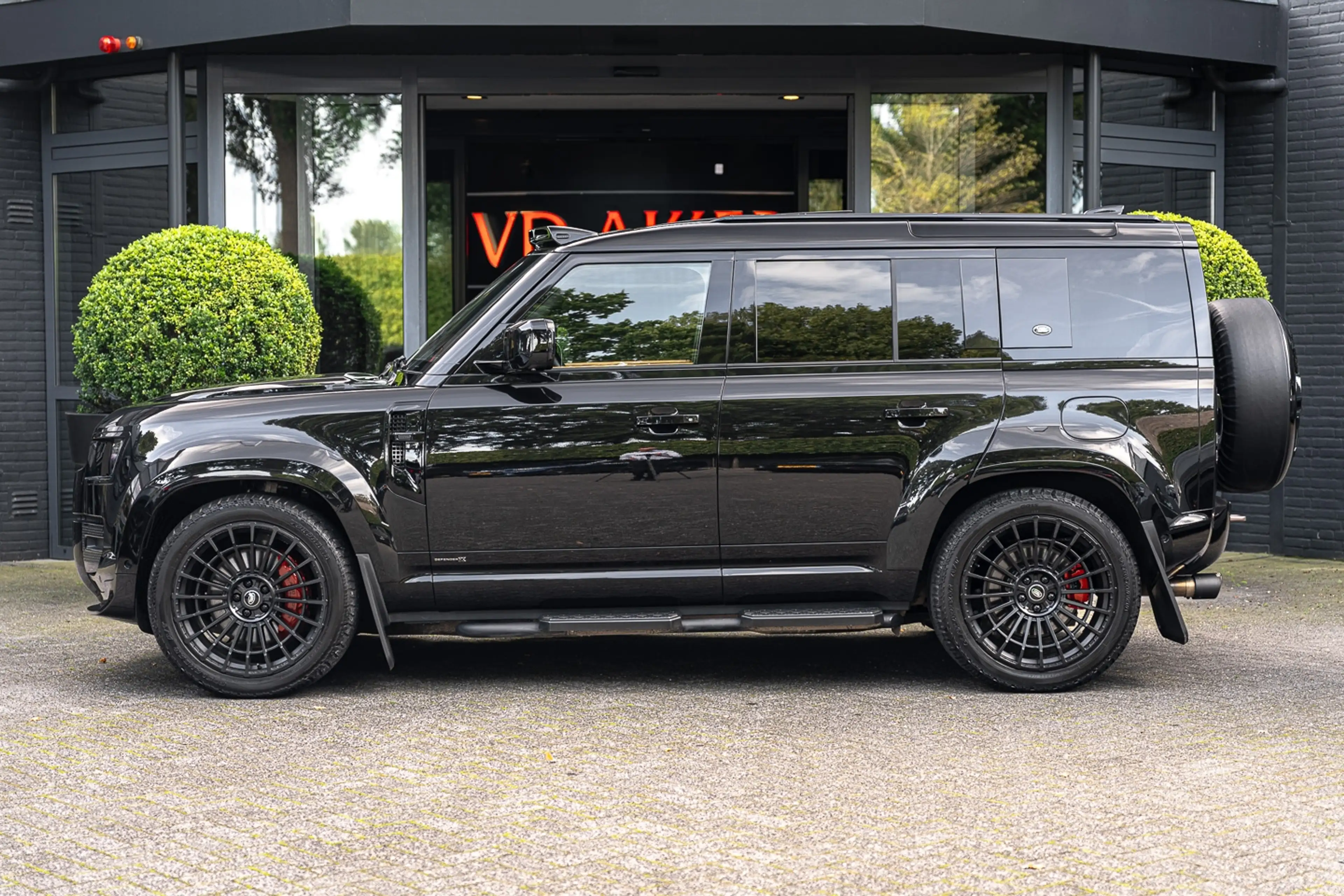Land Rover Defender LANDROVER 110 P400e X URBAN Widetrack | Head-up | — photo 6