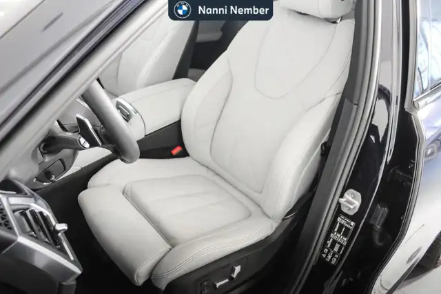 BMW X6 view 14