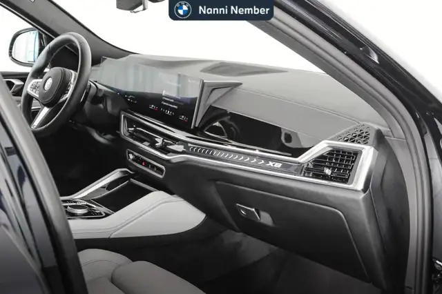 BMW X6 view 8