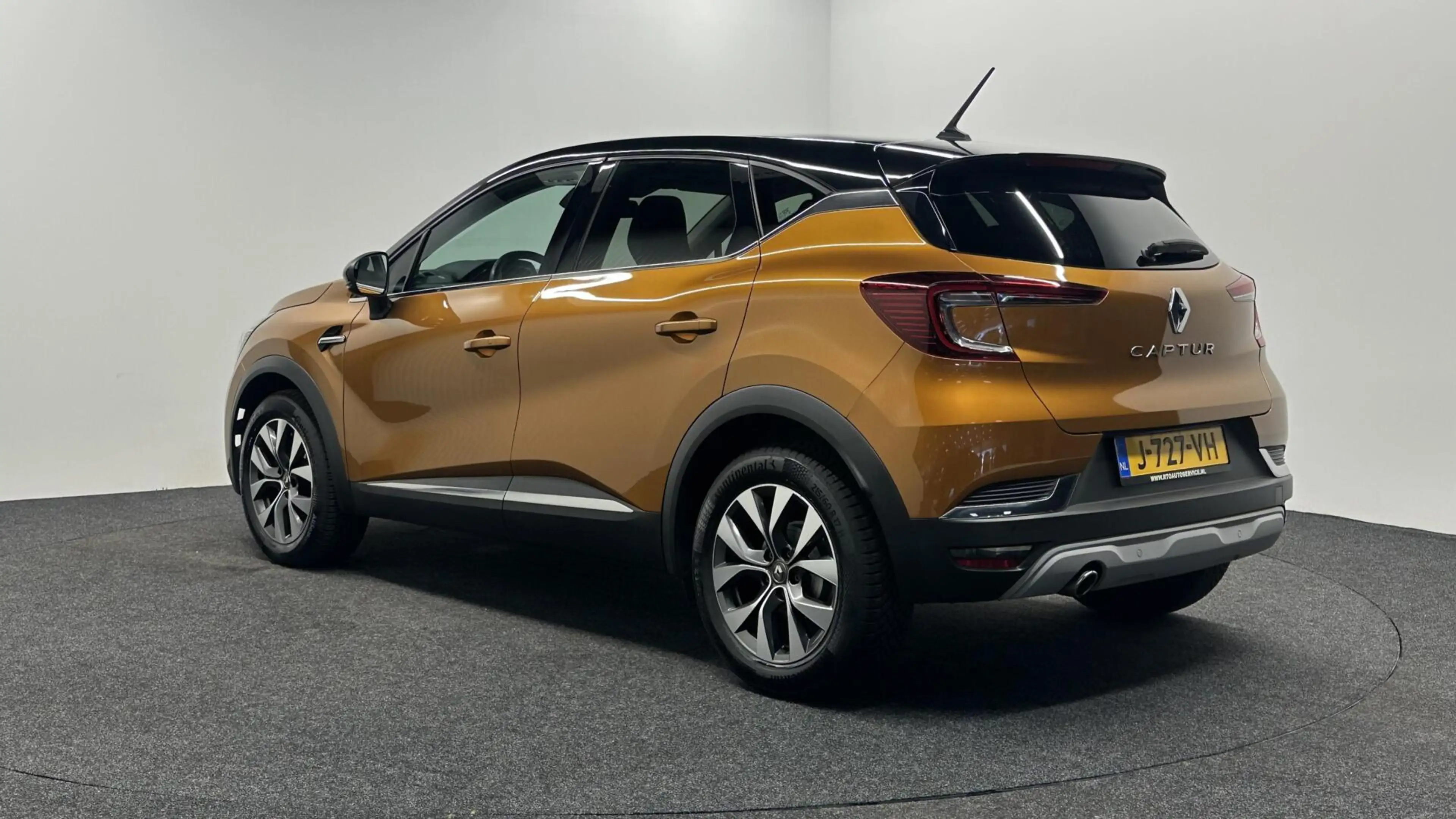 Renault Captur 1.0 TCe 100 Bi-fuel LPG Intens CARPLAY NAVI ECC CR — photo 4
