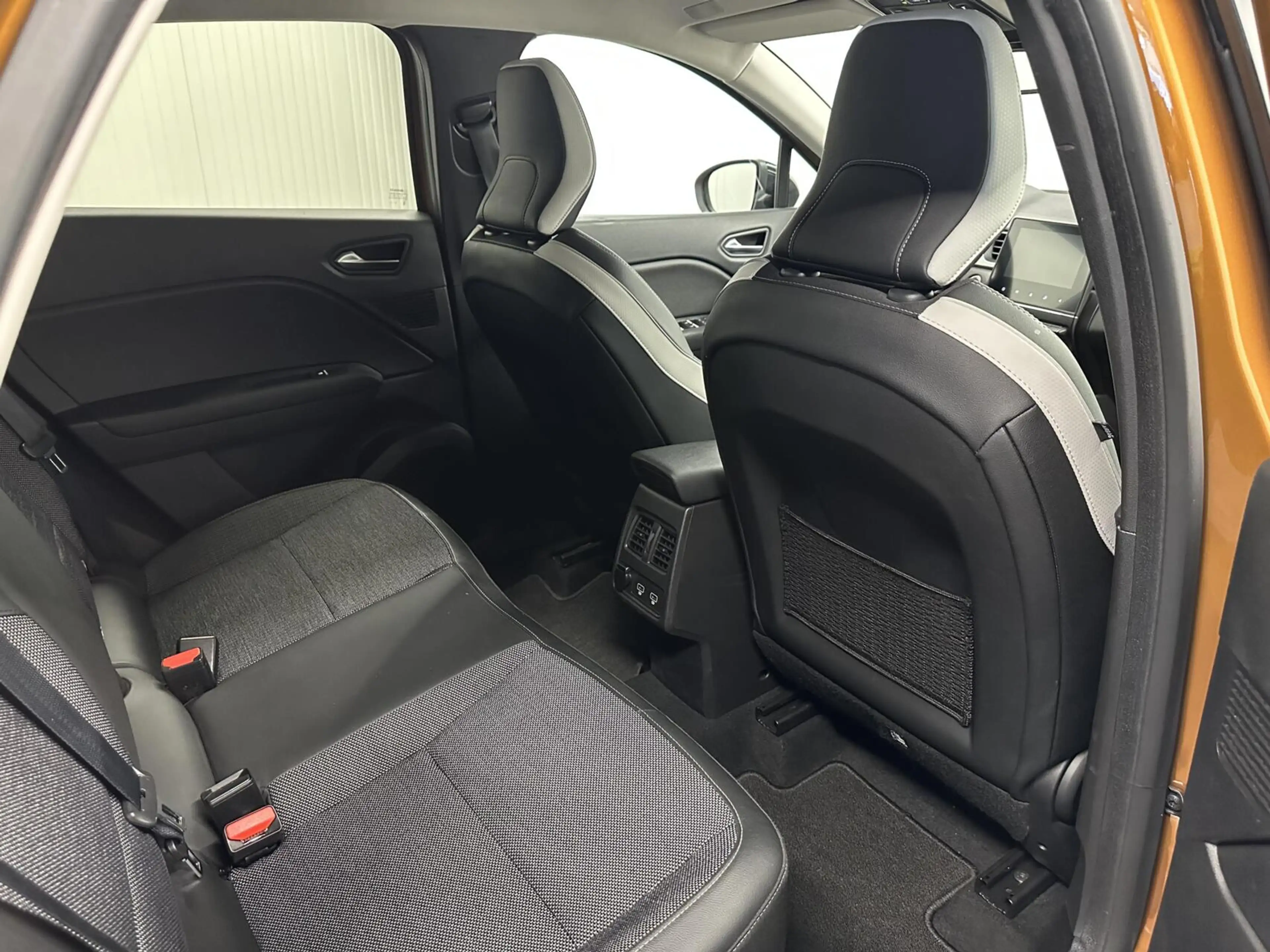 Renault Captur 1.0 TCe 100 Bi-fuel LPG Intens CARPLAY NAVI ECC CR — photo 14