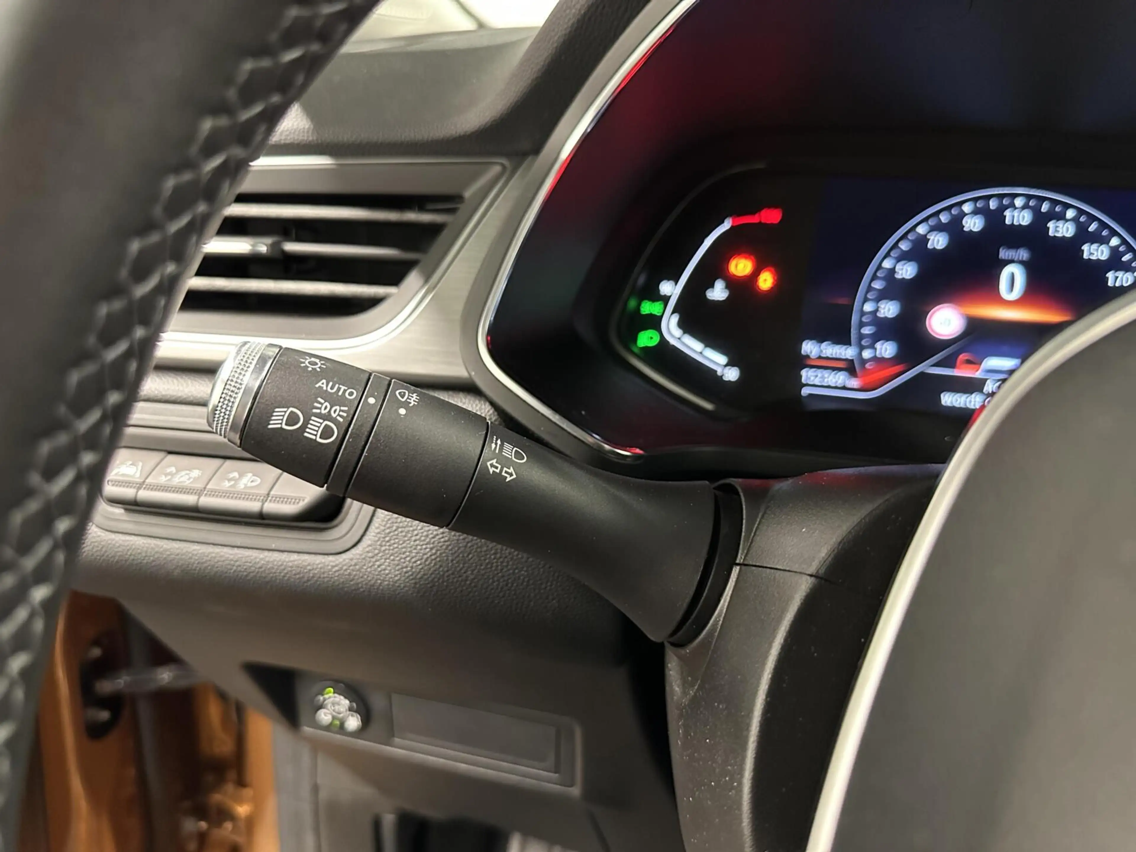 Renault Captur 1.0 TCe 100 Bi-fuel LPG Intens CARPLAY NAVI ECC CR — photo 22