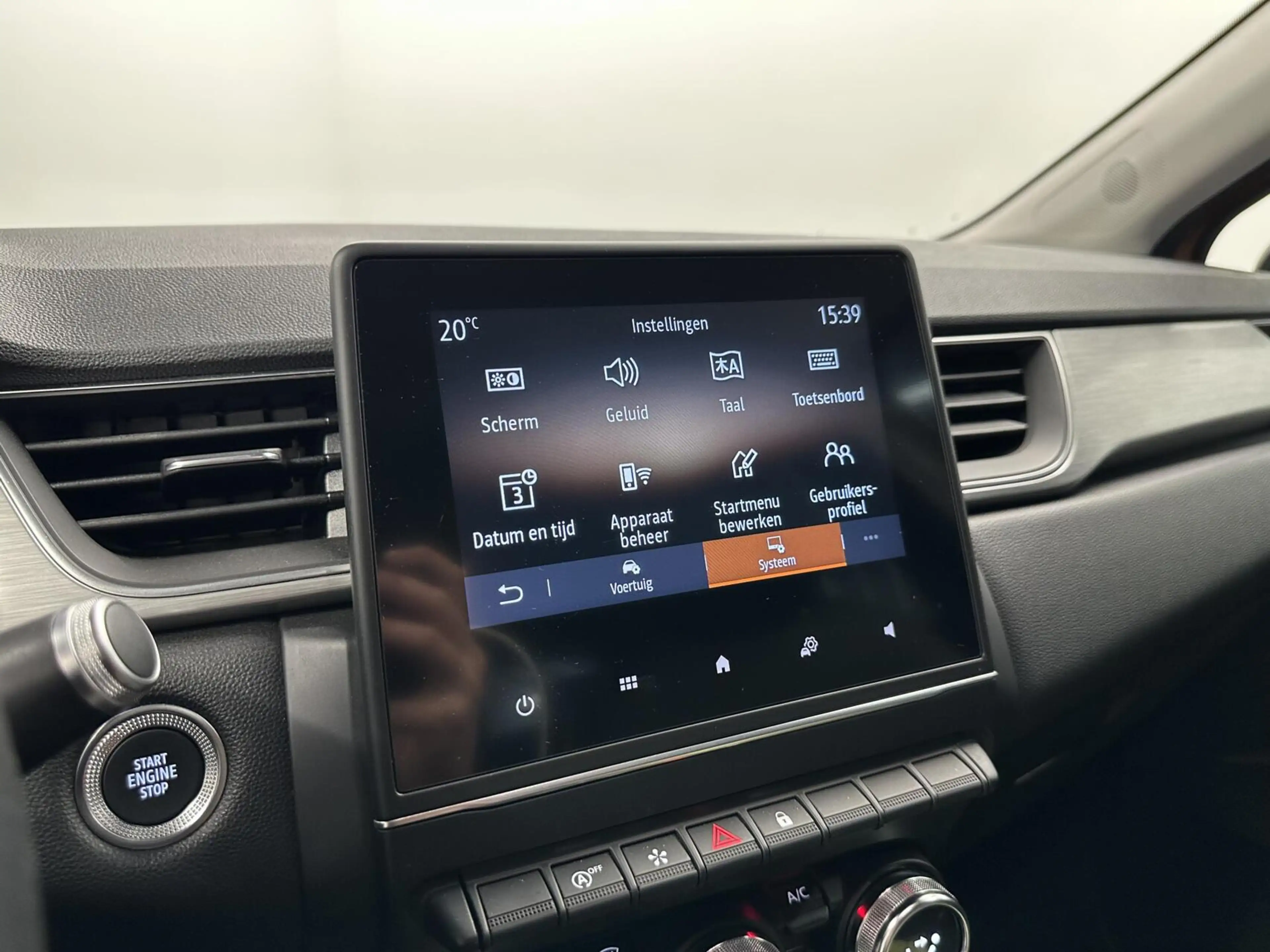 Renault Captur 1.0 TCe 100 Bi-fuel LPG Intens CARPLAY NAVI ECC CR — photo 32