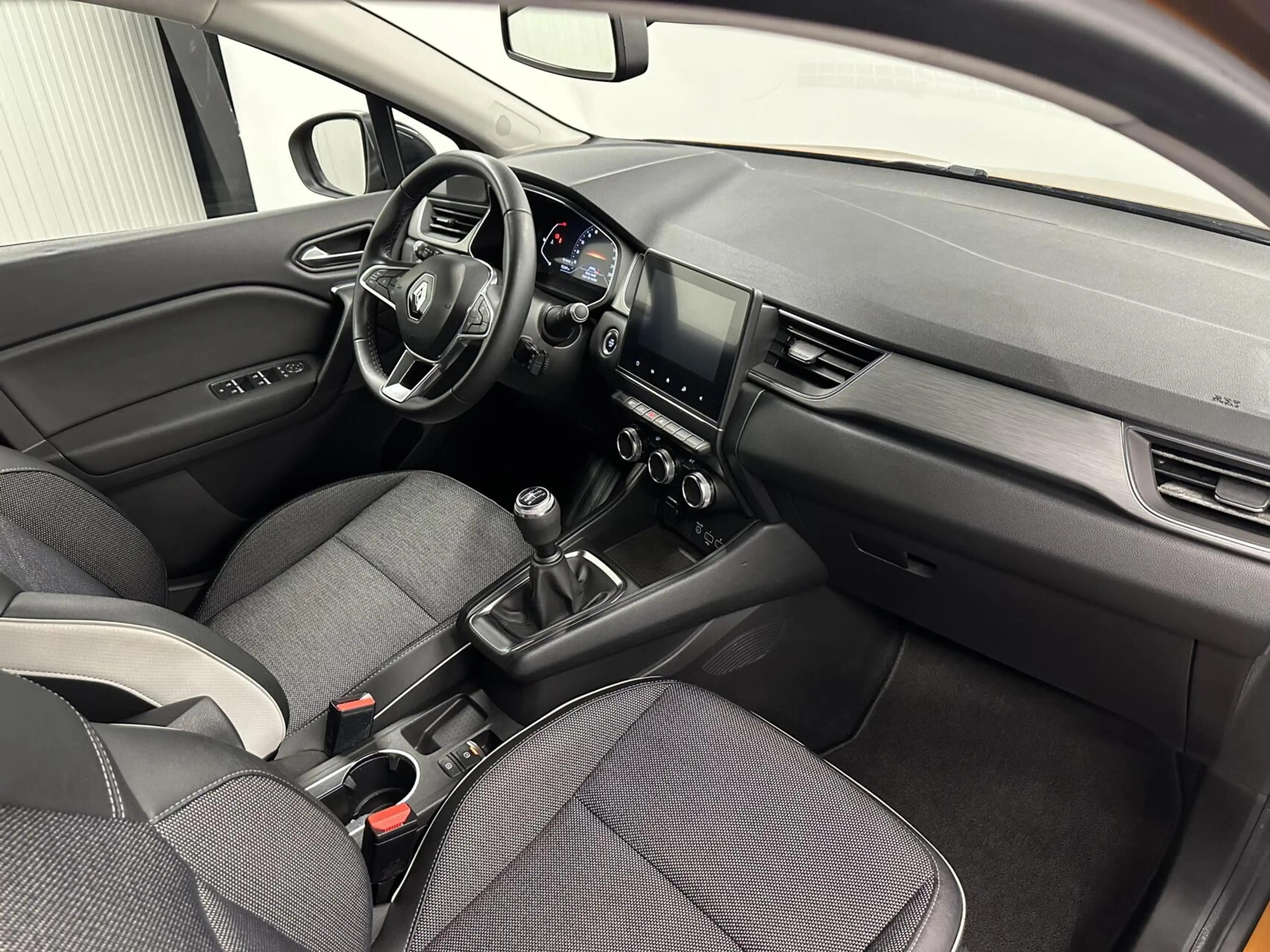 Renault Captur 1.0 TCe 100 Bi-fuel LPG Intens CARPLAY NAVI ECC CR — photo 12