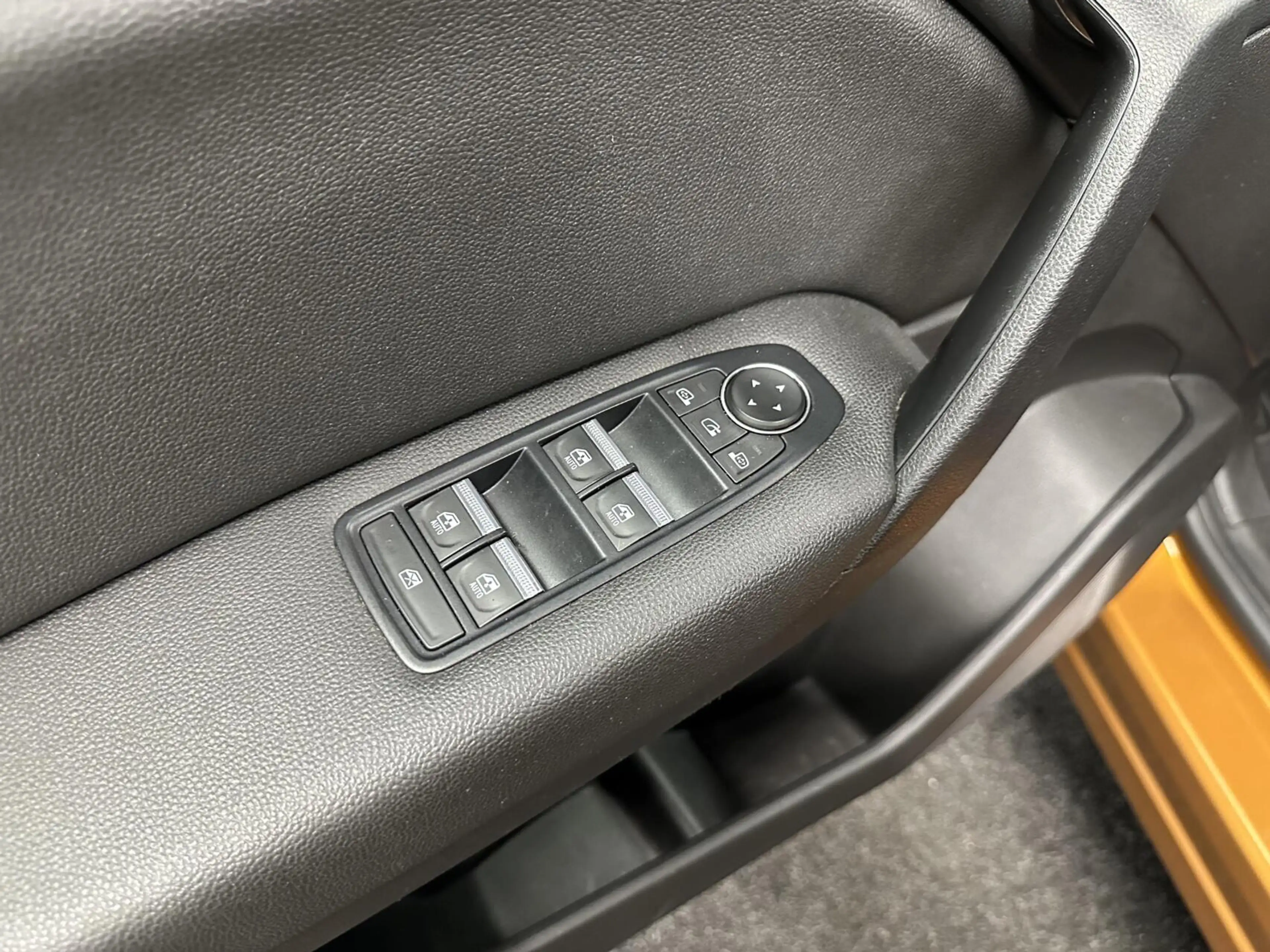 Renault Captur 1.0 TCe 100 Bi-fuel LPG Intens CARPLAY NAVI ECC CR — photo 16