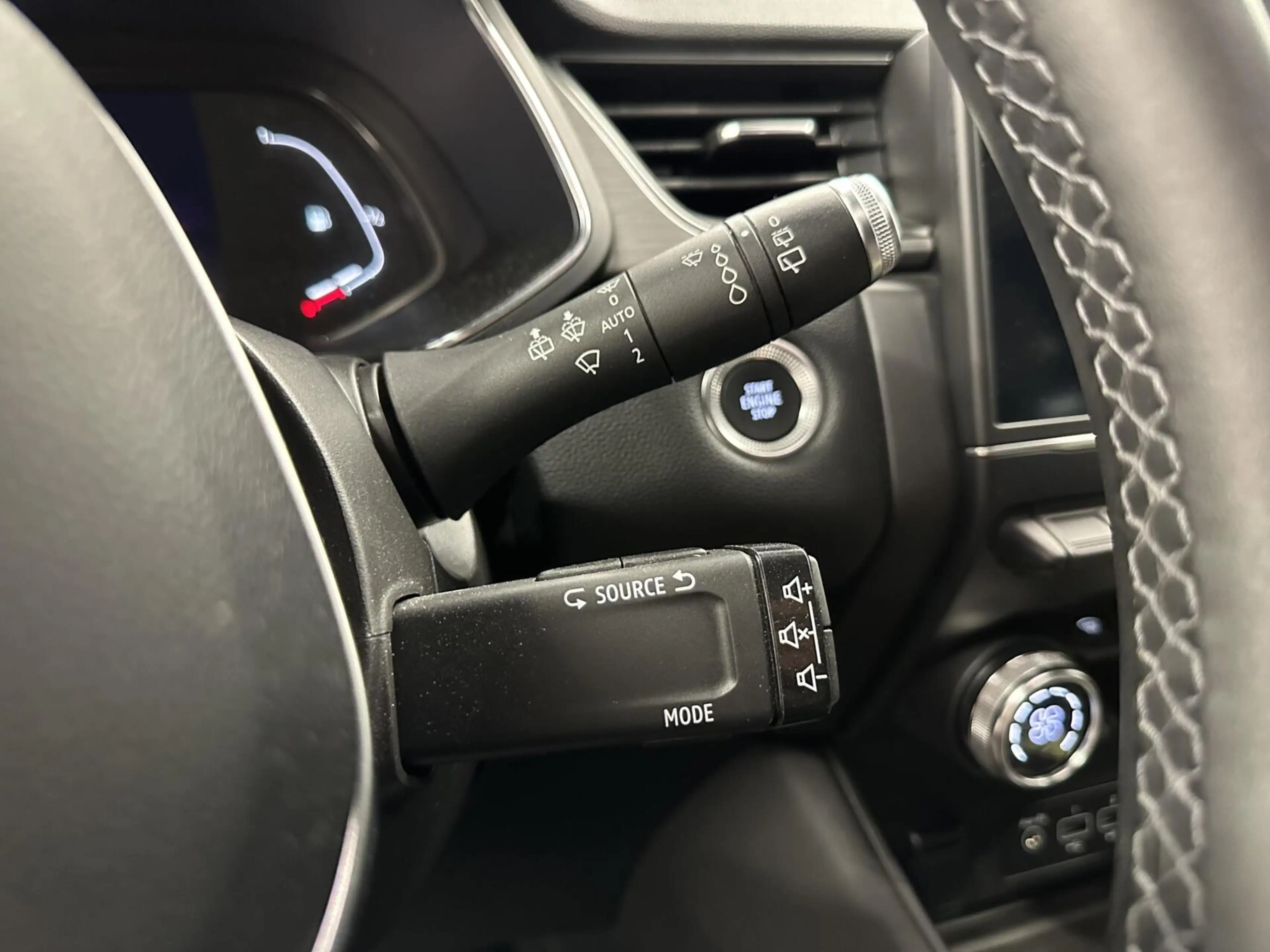 Renault Captur 1.0 TCe 100 Bi-fuel LPG Intens CARPLAY NAVI ECC CR — photo 23