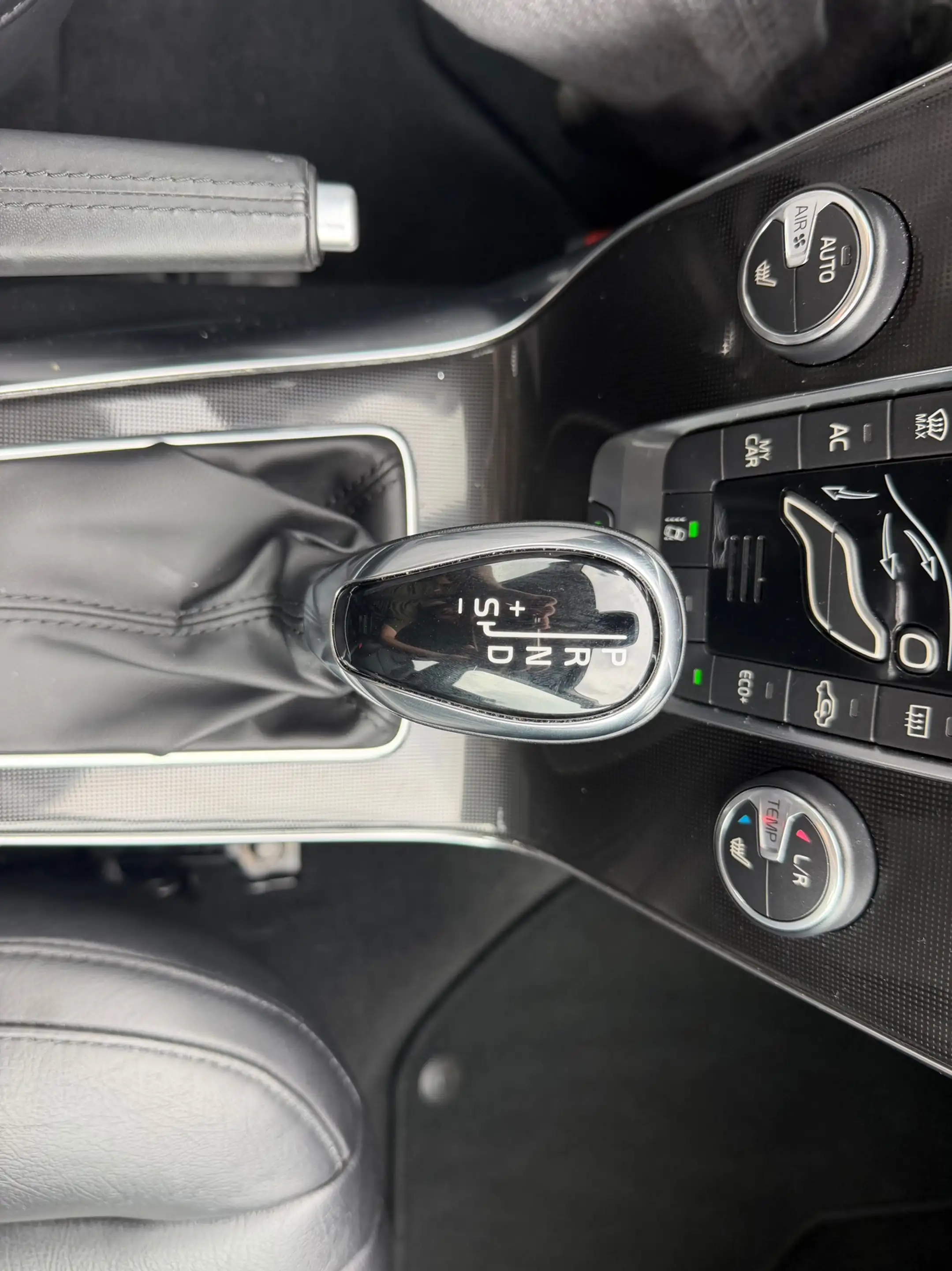 Volvo V40 1.5 T2 Polar+|Automaat|Leer|Clima|Navi|NAP — photo 30
