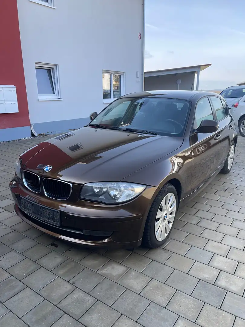 BMW 118 118d Brązowy - 2