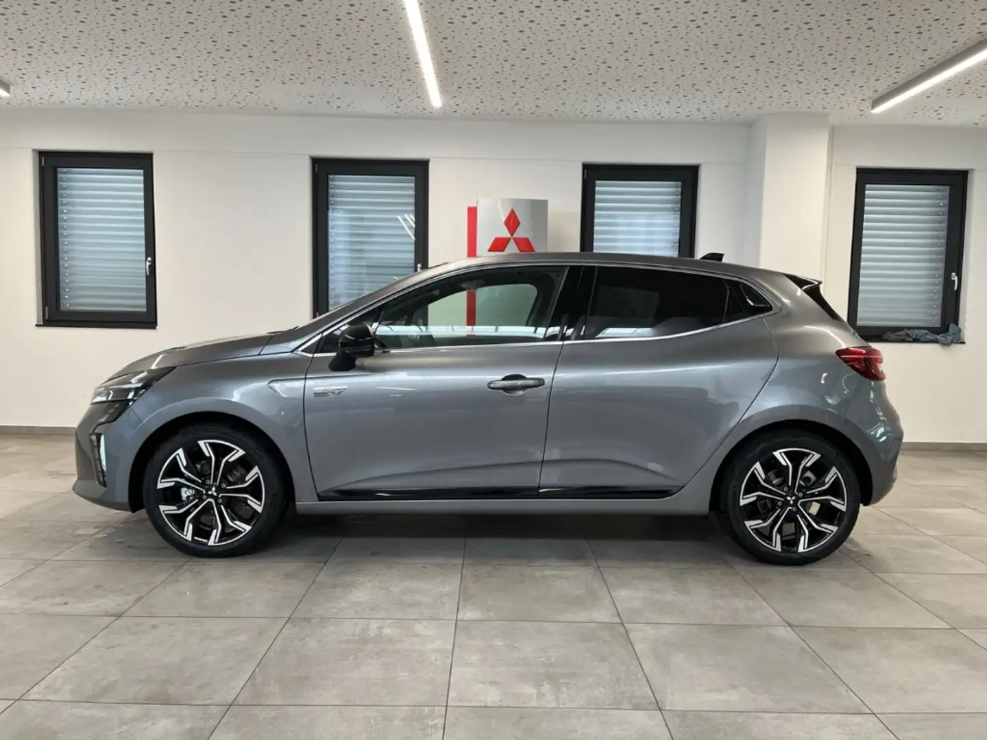 Mitsubishi Colt 1.6 Hybrid Select LED Kamera Navi Klimaauto Grau - 2