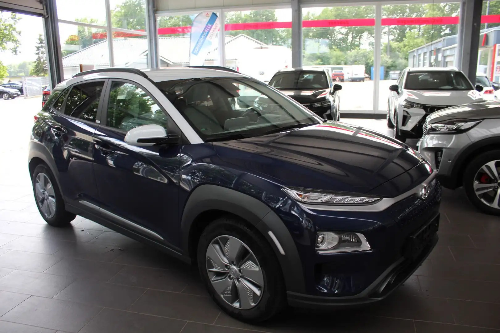 Hyundai KONA Premium 64 kWh (Leder, Head Up) Blau - 2