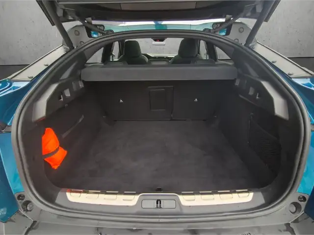 Peugeot 408 view 7