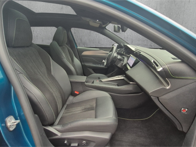 Peugeot 408 GT PureTech 130 EAT8 AHK-abnehmbar El. Panodach Na — photo 13