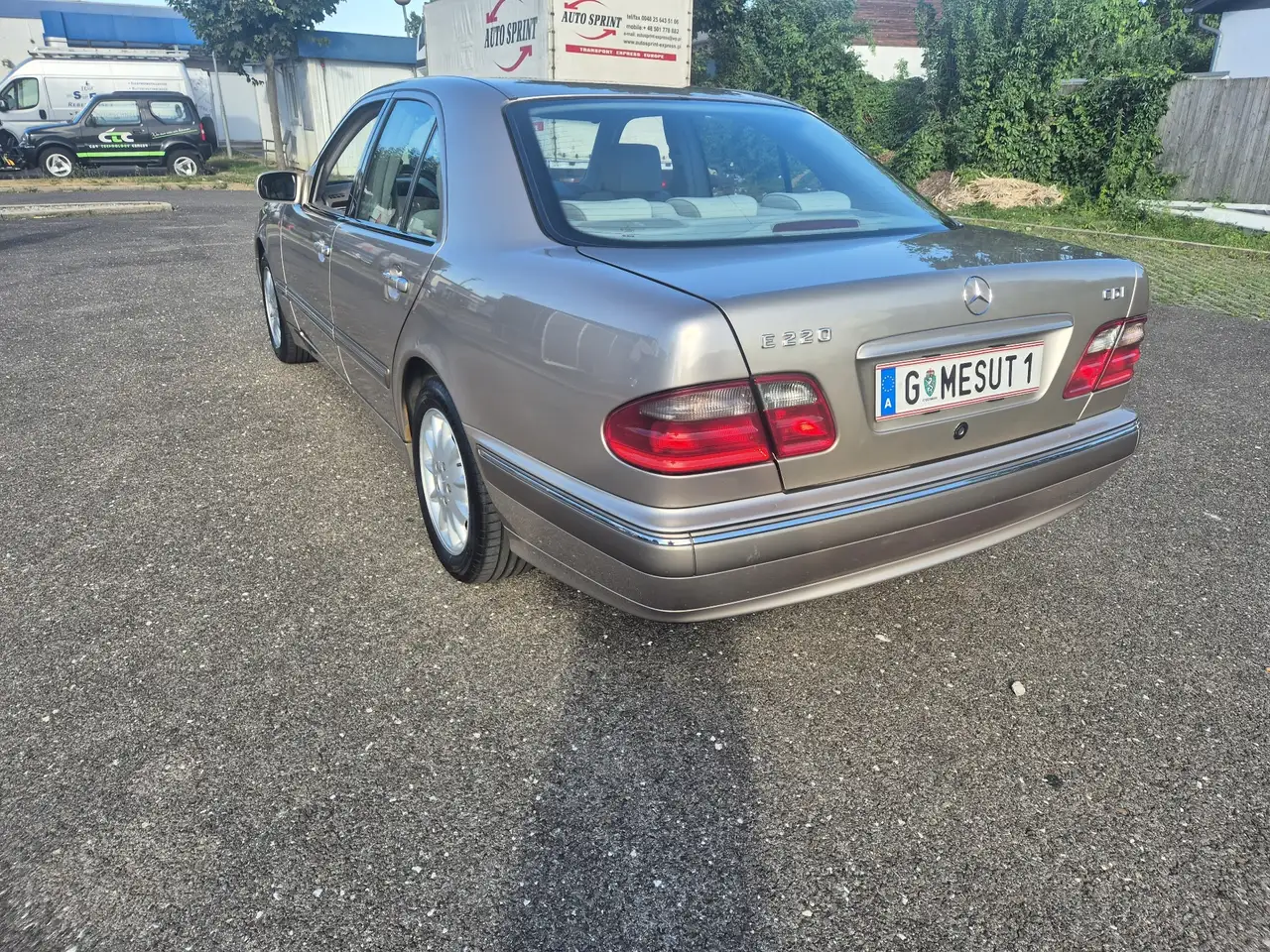 Mercedes-Benz E 200 Elegance CDI Aut., foto 5