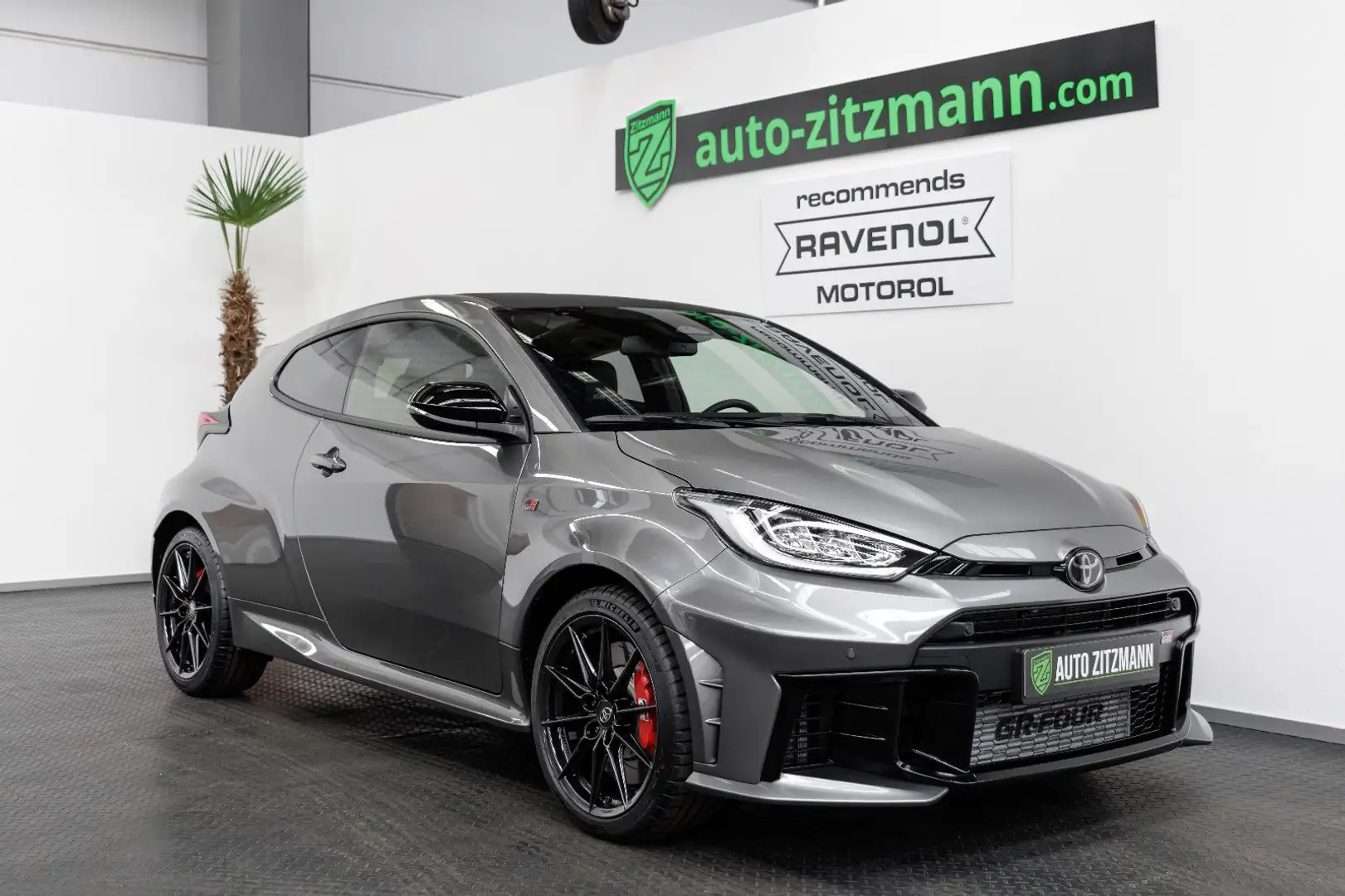 Toyota Yaris GR High-Perf/SCHMIEDE/FACELIFT/CONVENIENCE Grau - 1
