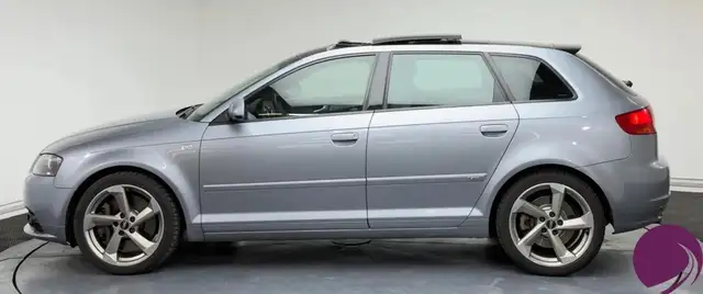 Audi A3 view 4