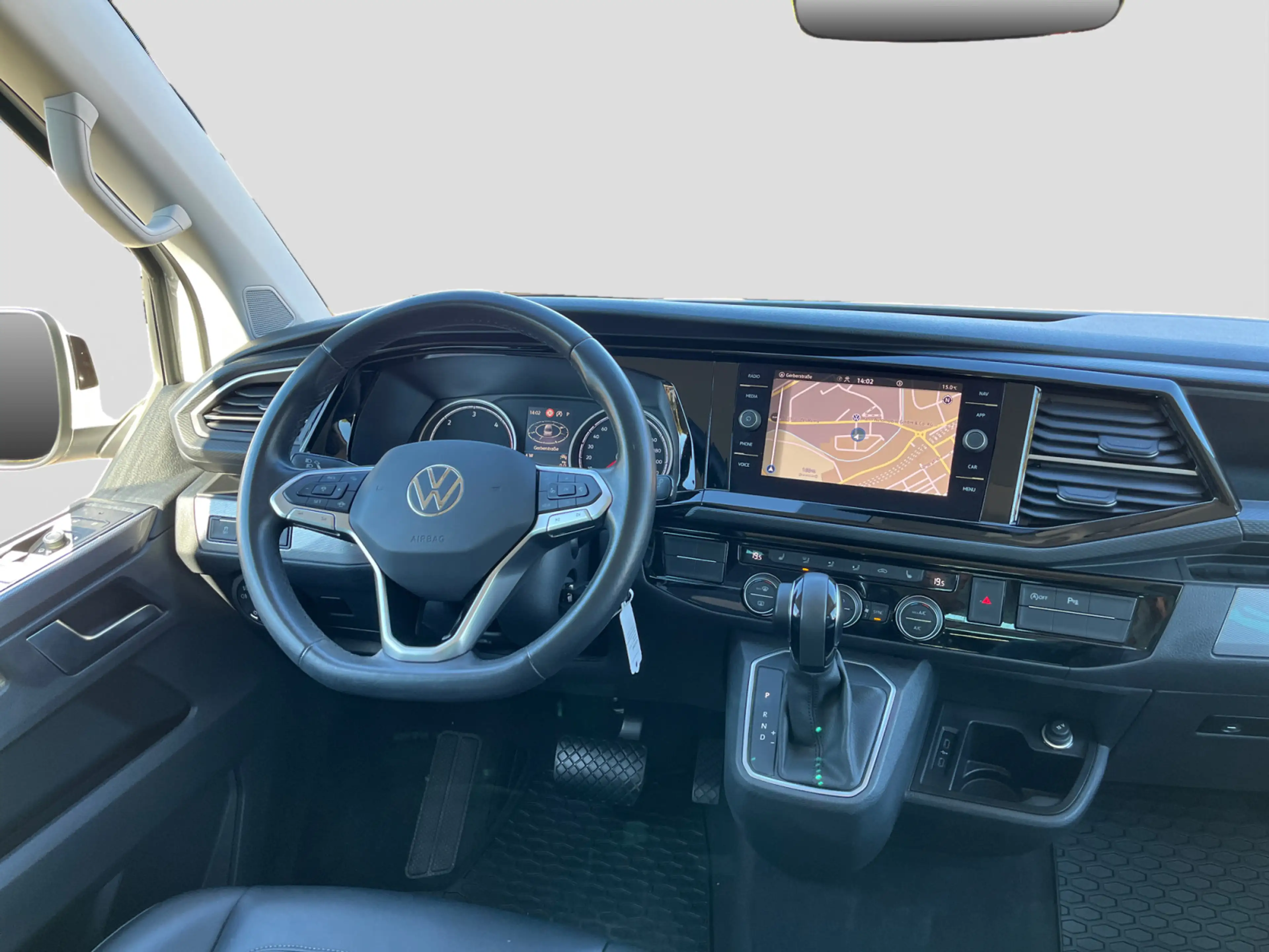 Volkswagen T6.1 Multivan 2.0 TDI 4MO Generation Six Led Nav — photo 6